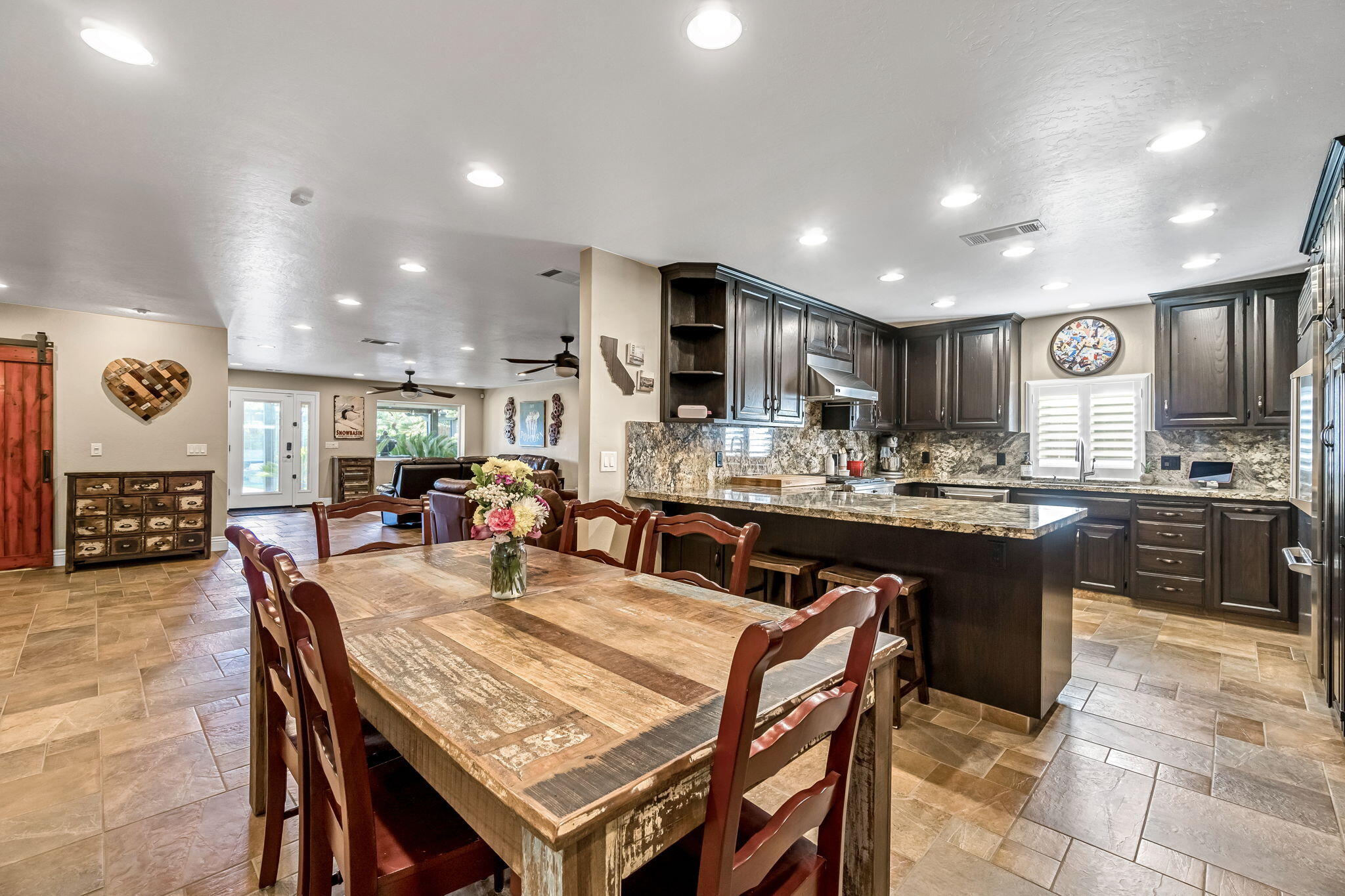 505 Ash St, Lemoore, CA 93245