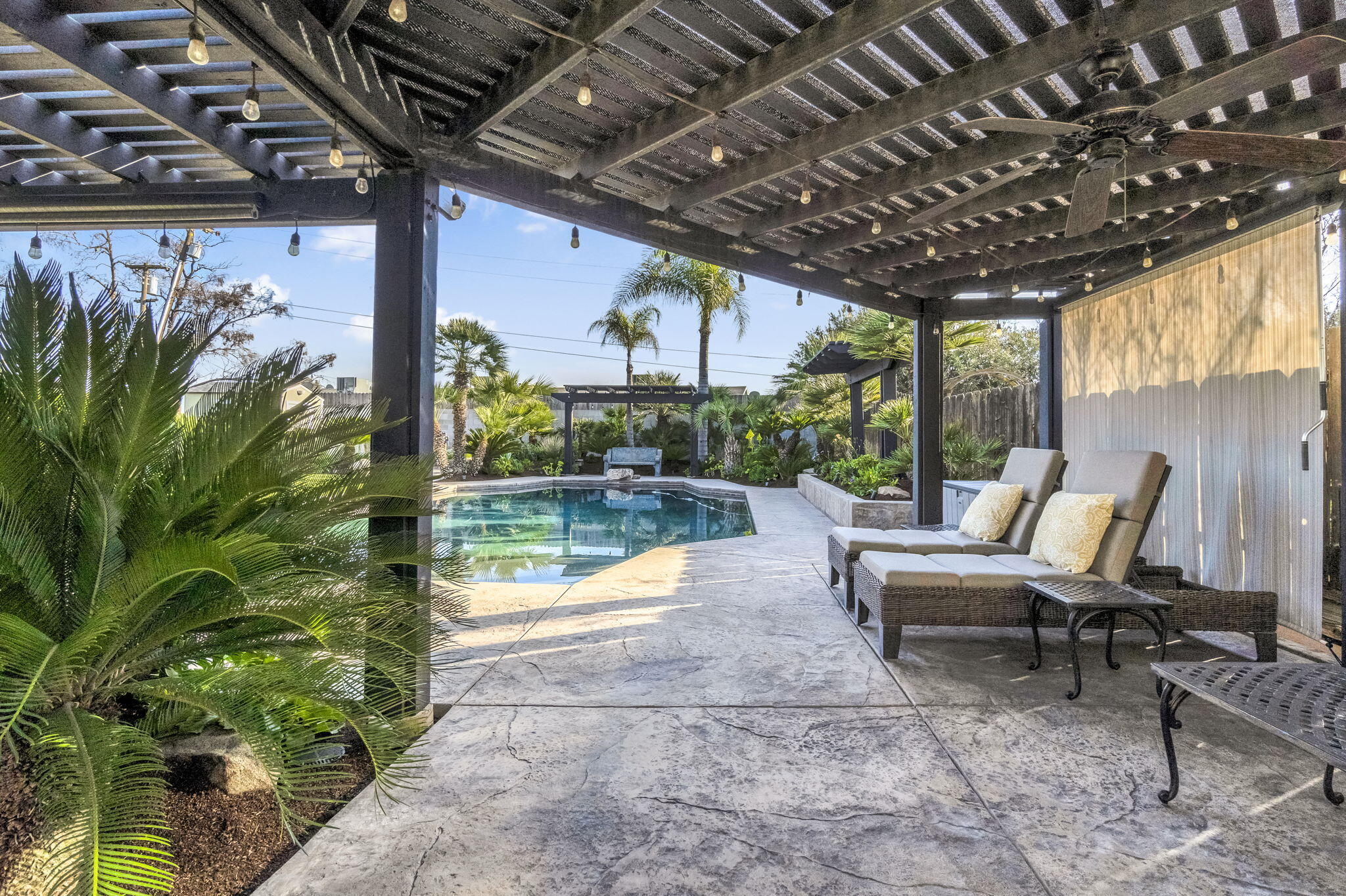 505 Ash St, Lemoore, CA 93245