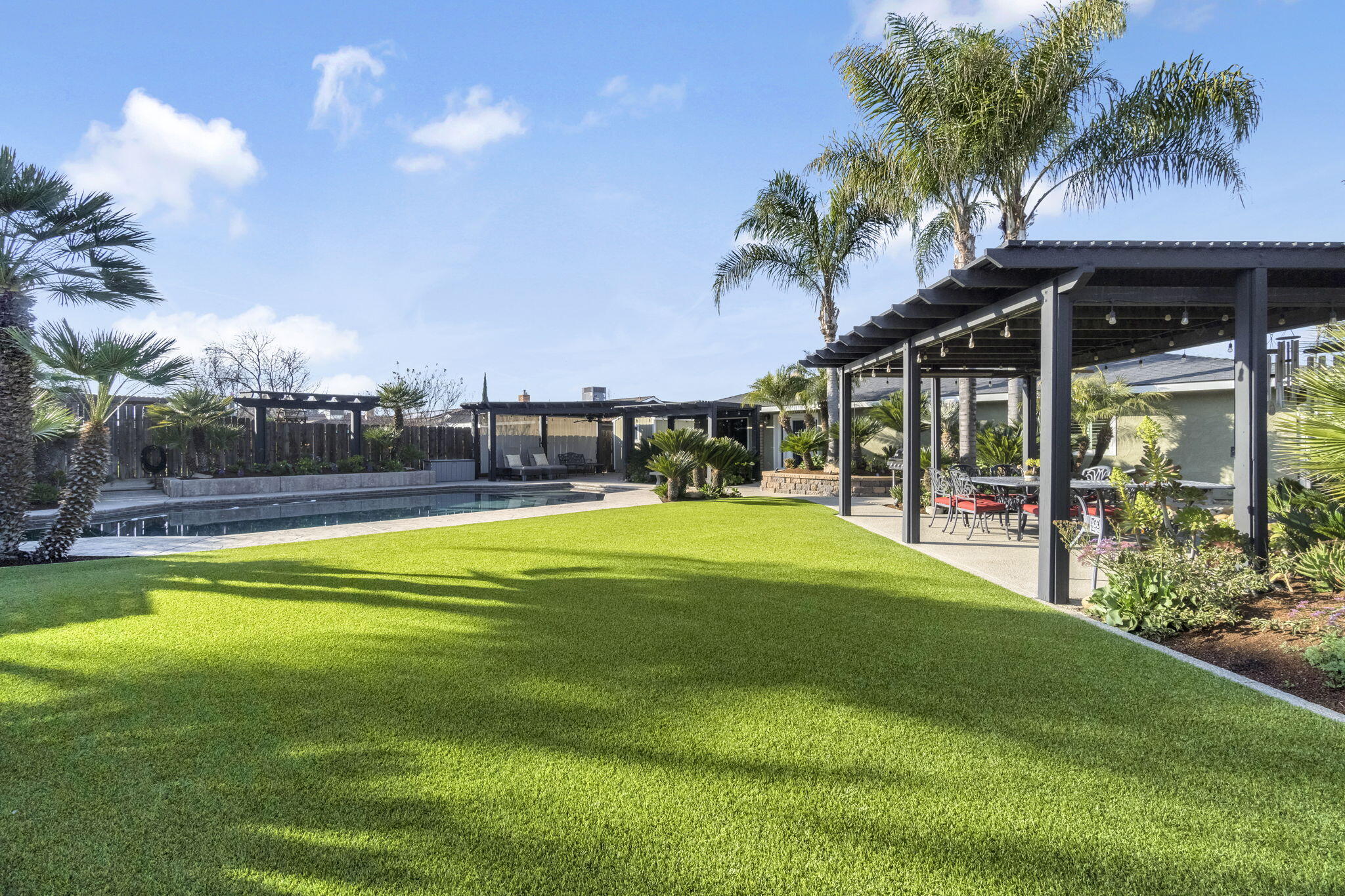 505 Ash St, Lemoore, CA 93245