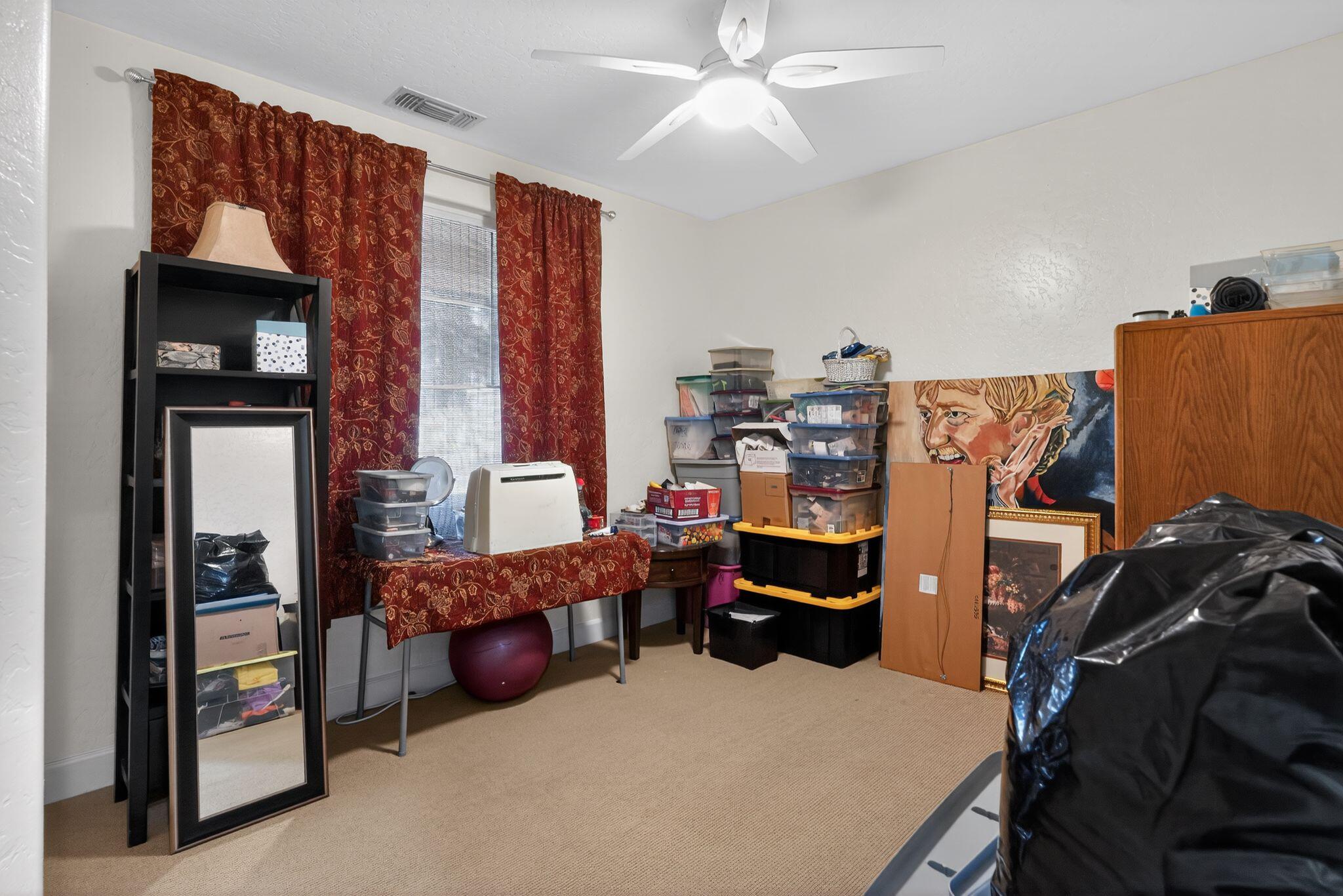 1832 N Vickie St, Visalia, CA 93291