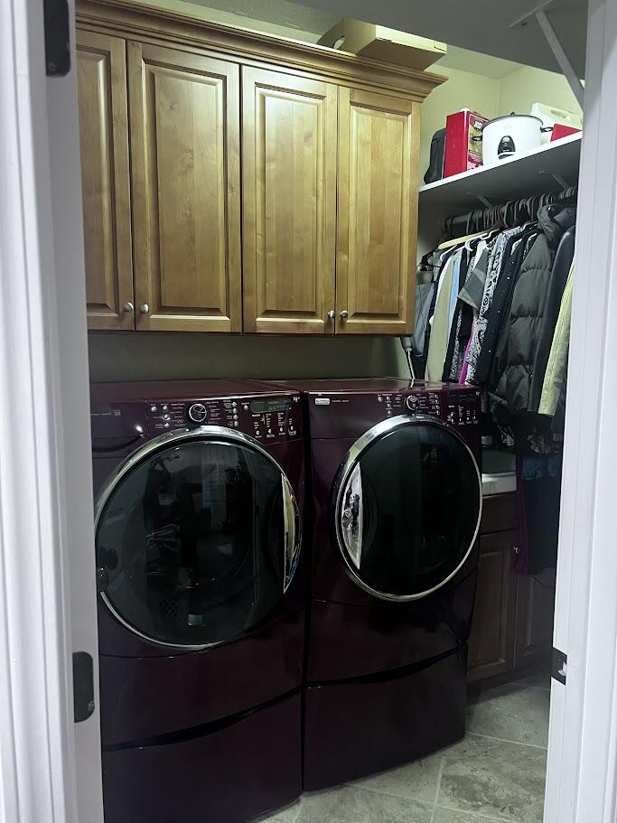 1832 N Vickie St, Visalia, CA 93291