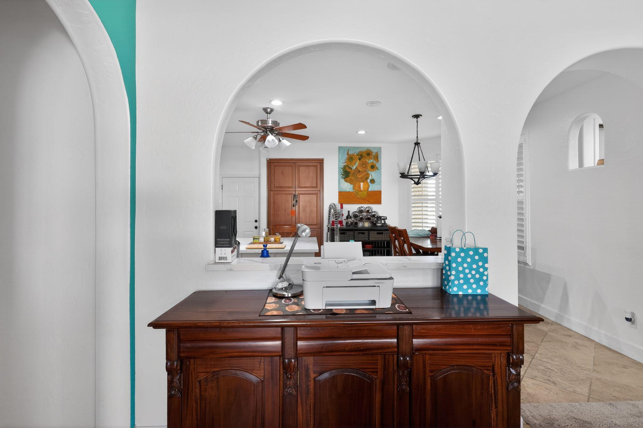 1832 N Vickie St, Visalia, CA 93291