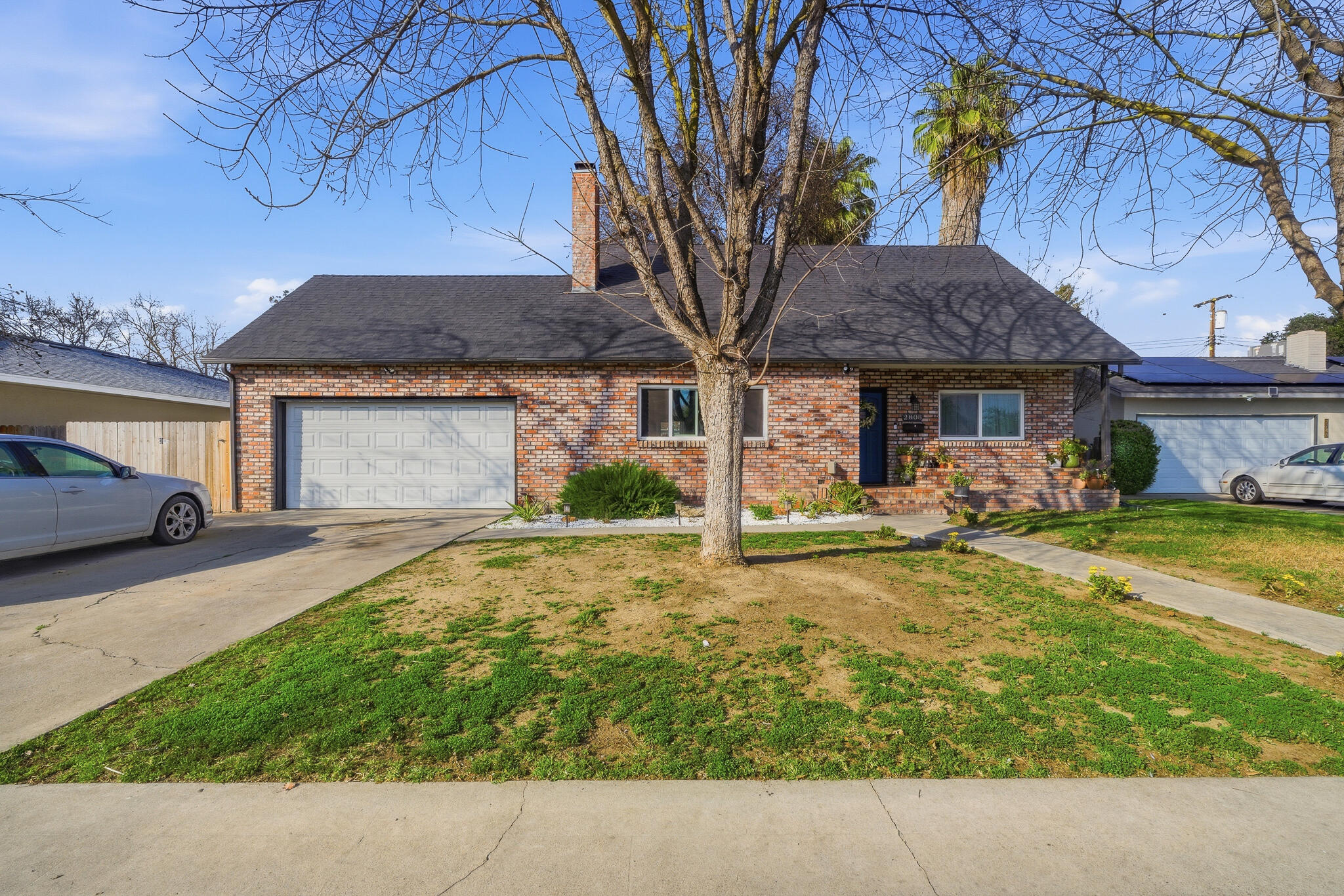 2808 W Tulare Ave, Visalia, CA 93277