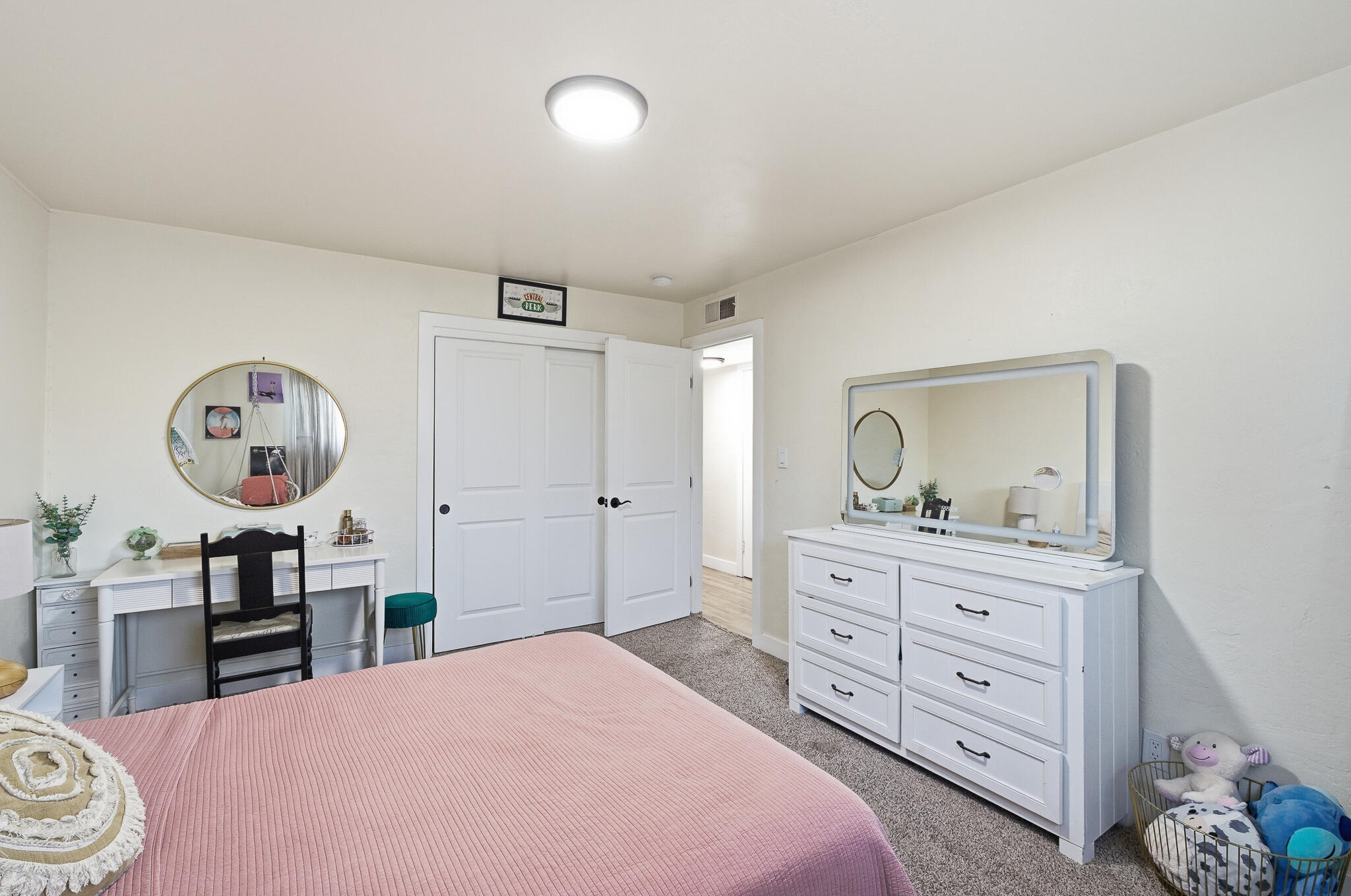 2808 W Tulare Ave, Visalia, CA 93277