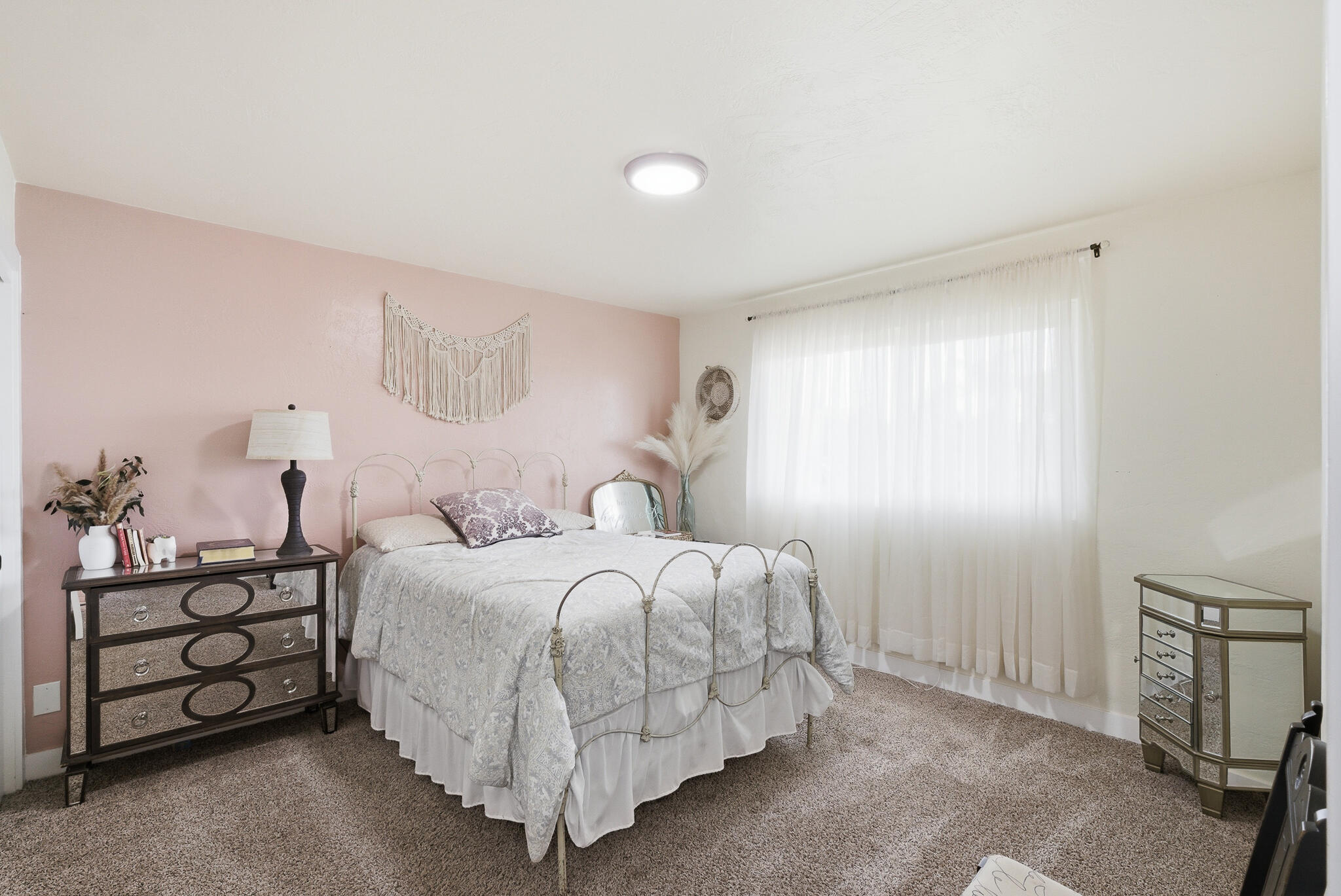 2808 W Tulare Ave, Visalia, CA 93277