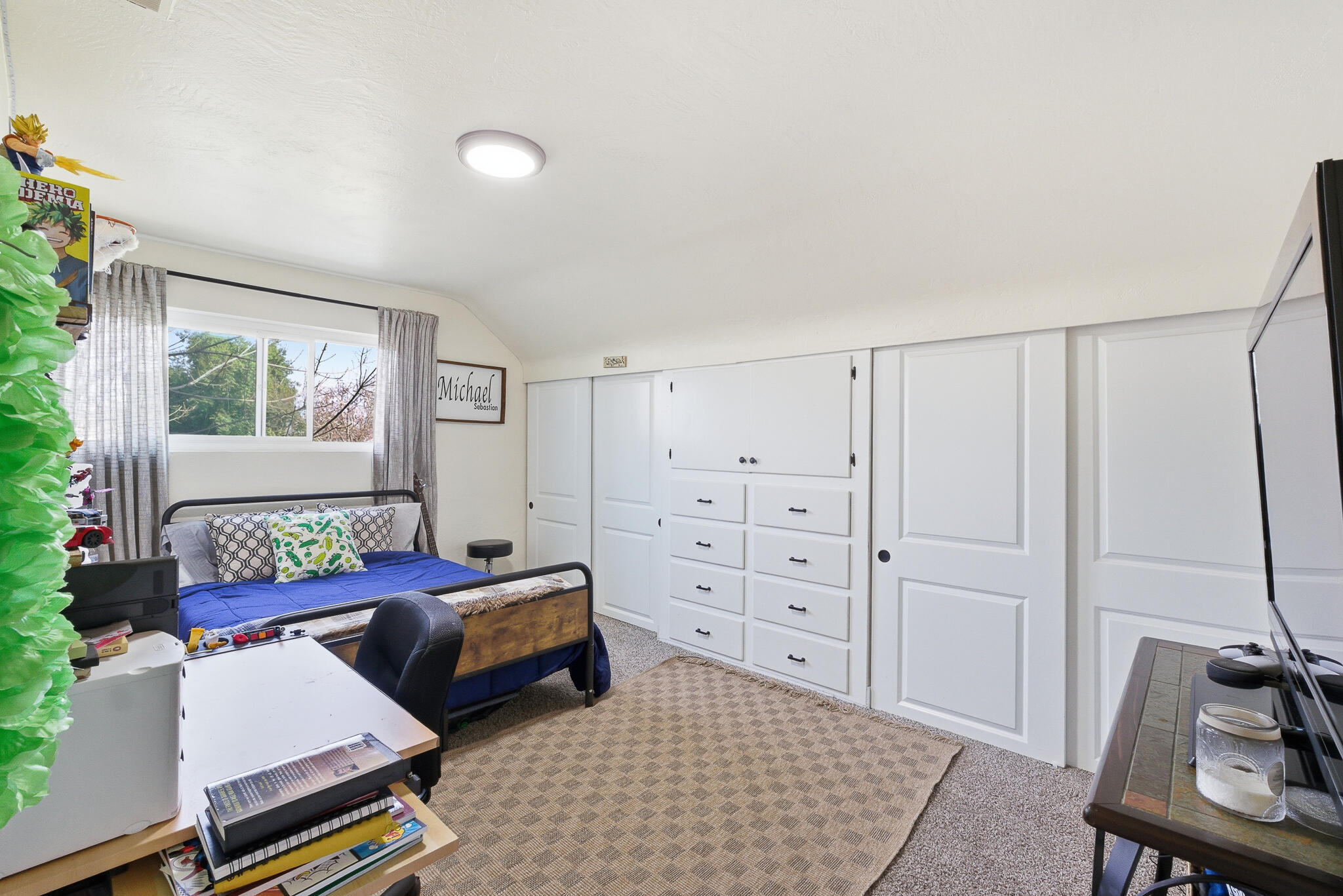 2808 W Tulare Ave, Visalia, CA 93277