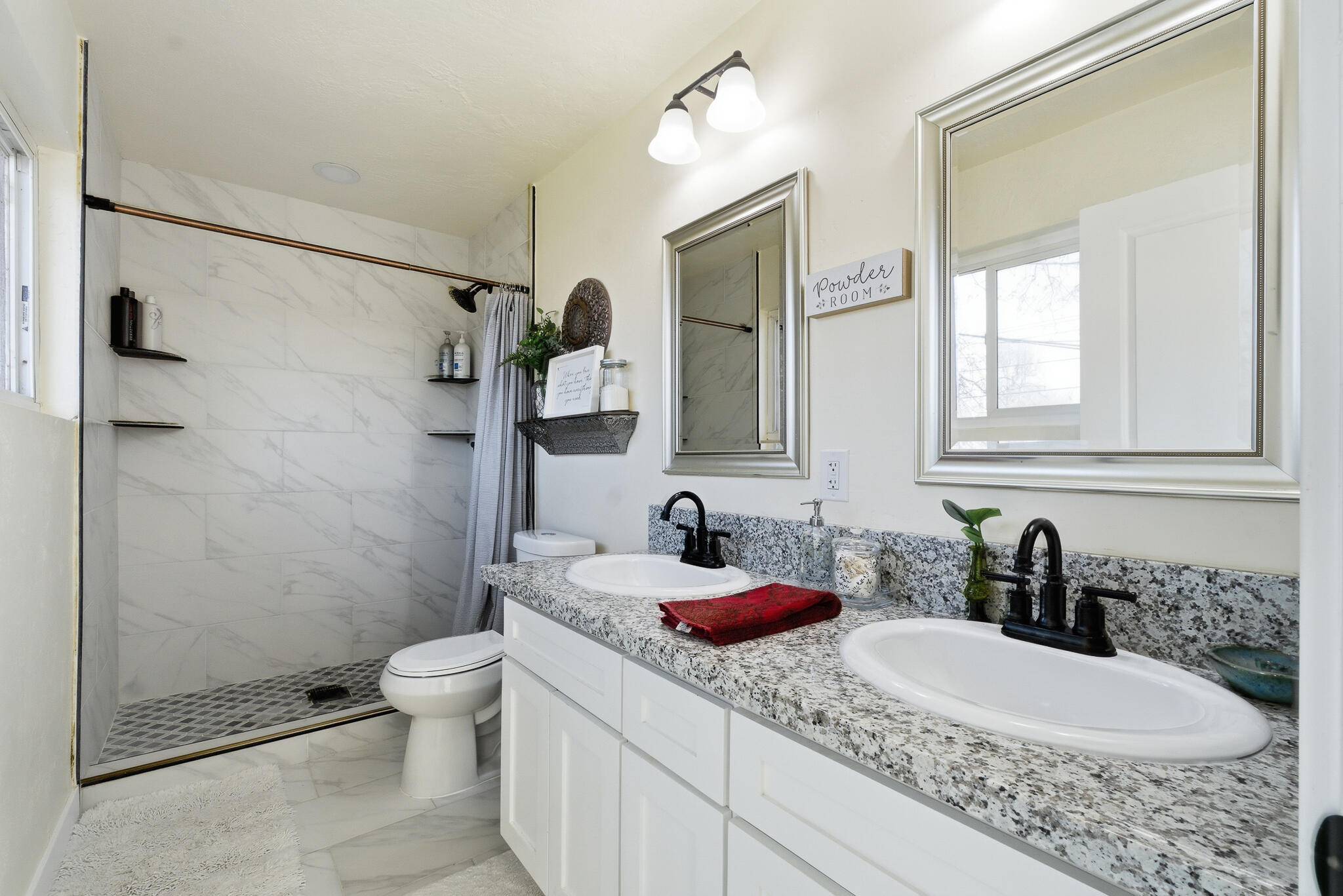 2808 W Tulare Ave, Visalia, CA 93277