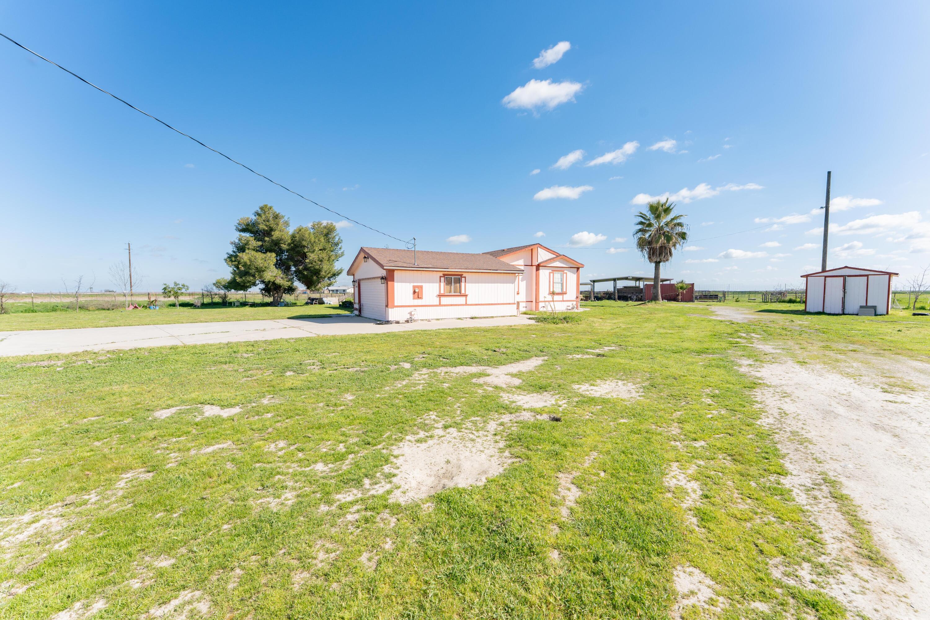 4962 Rd 42, Alpaugh, CA 93201