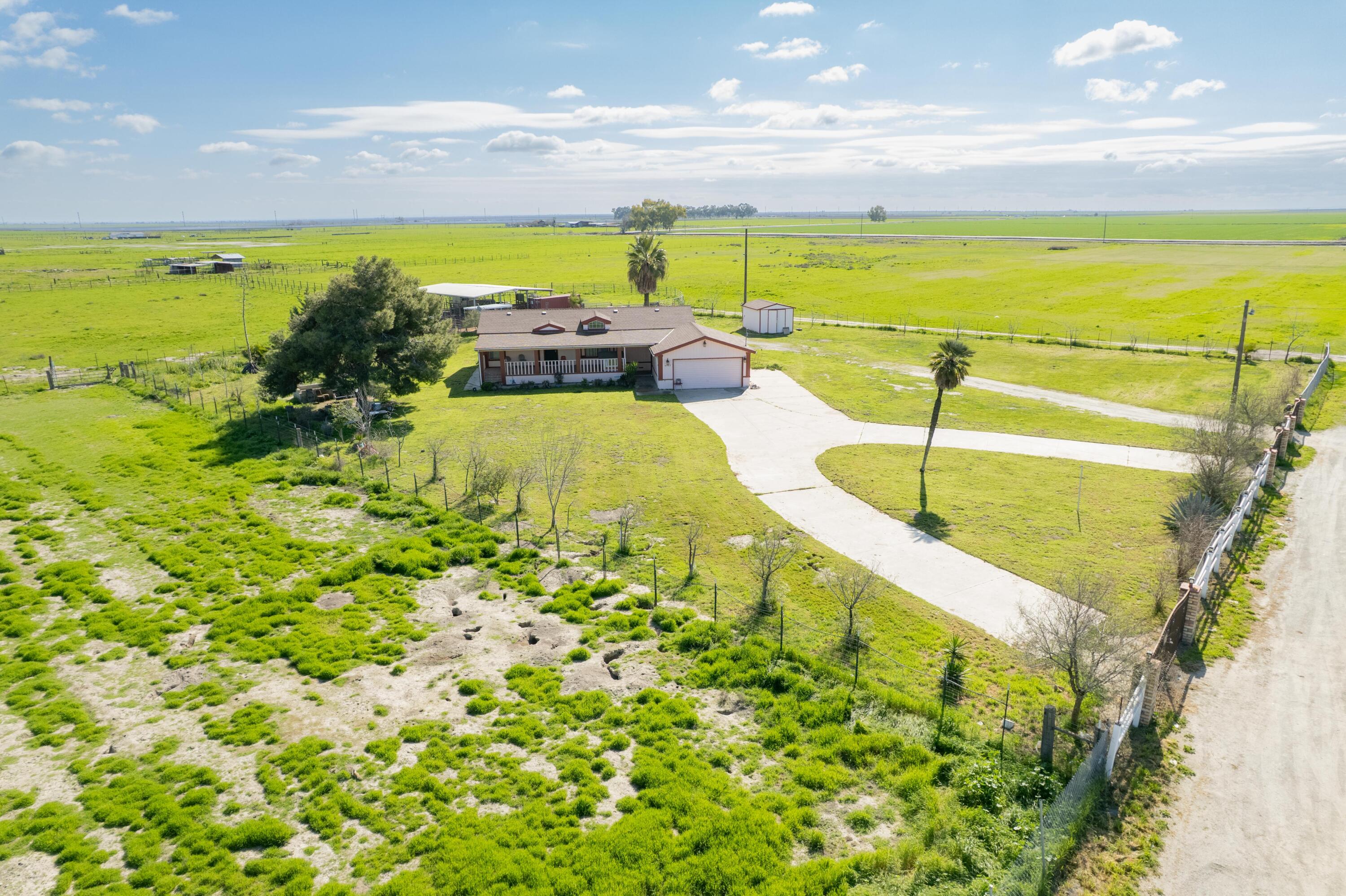 4962 Rd 42, Alpaugh, CA 93201