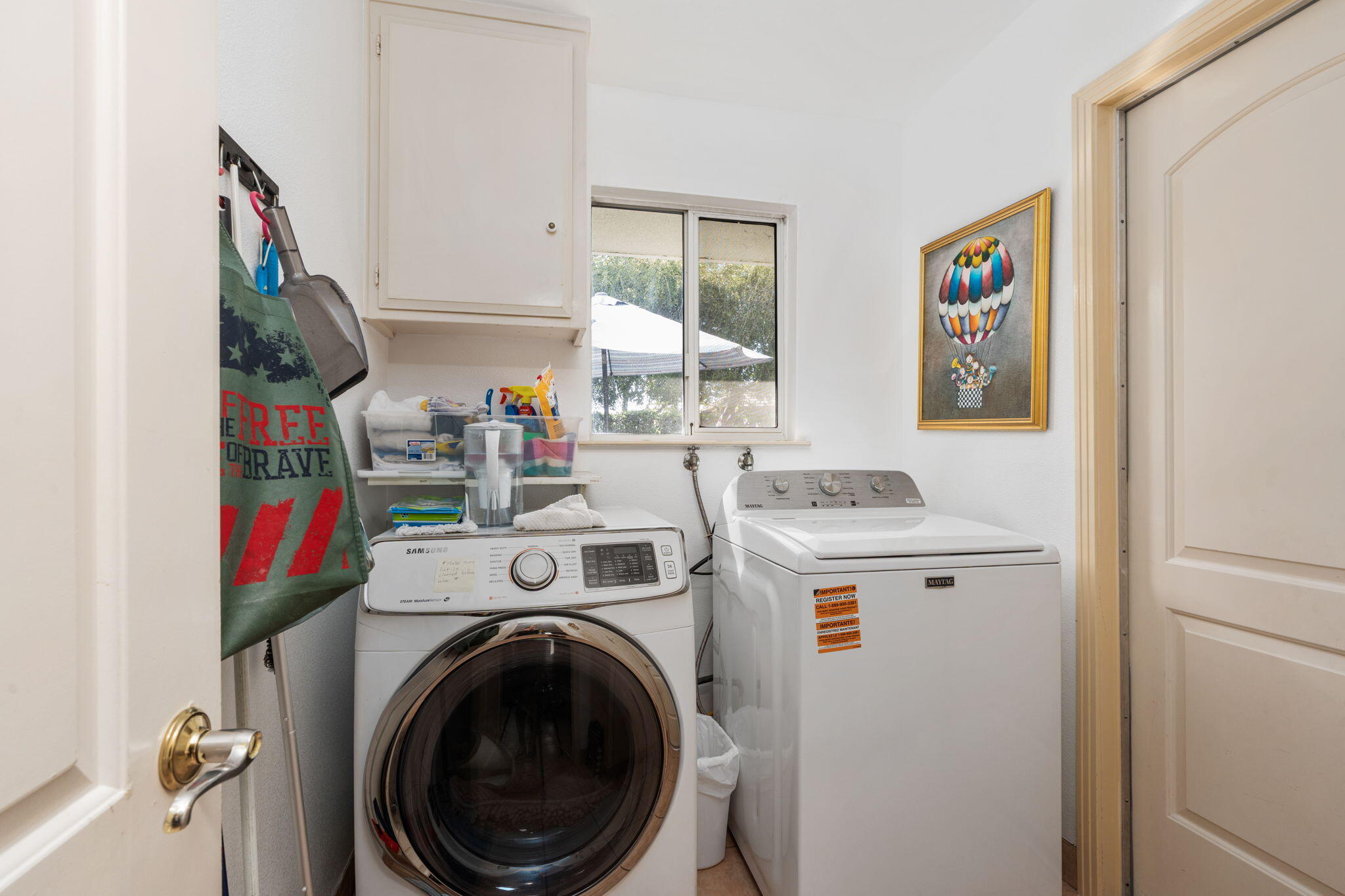 1113 N Manor Dr, Tulare, CA 93274