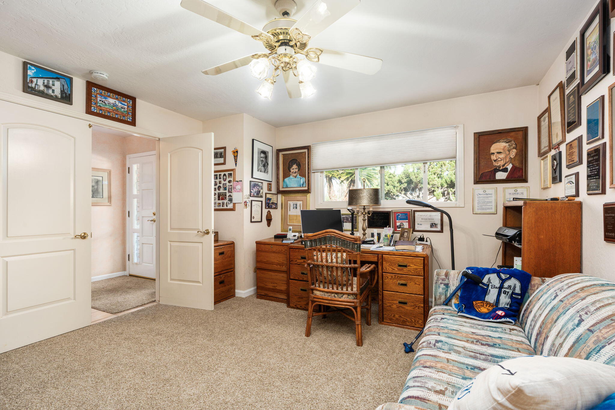 1113 N Manor Dr, Tulare, CA 93274