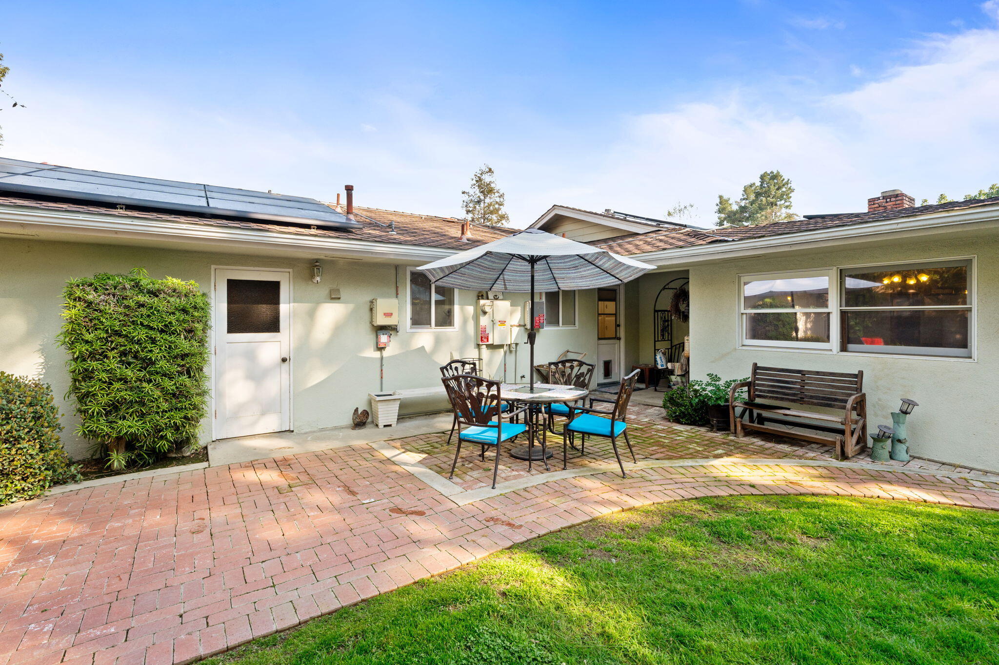 1113 N Manor Dr, Tulare, CA 93274