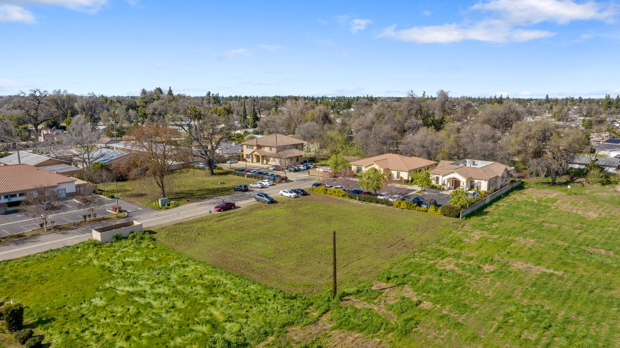 4232 W Mineral King Ave, Visalia, CA 93291