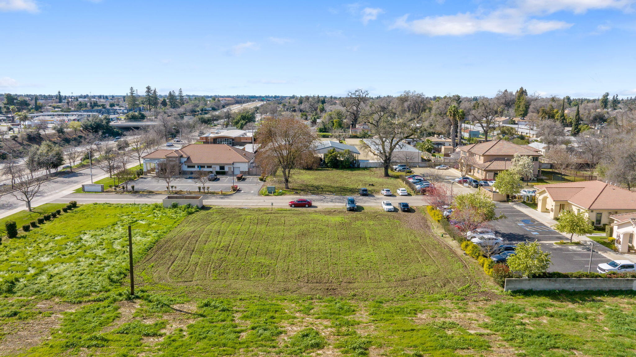 4232 W Mineral King Ave, Visalia, CA 93291