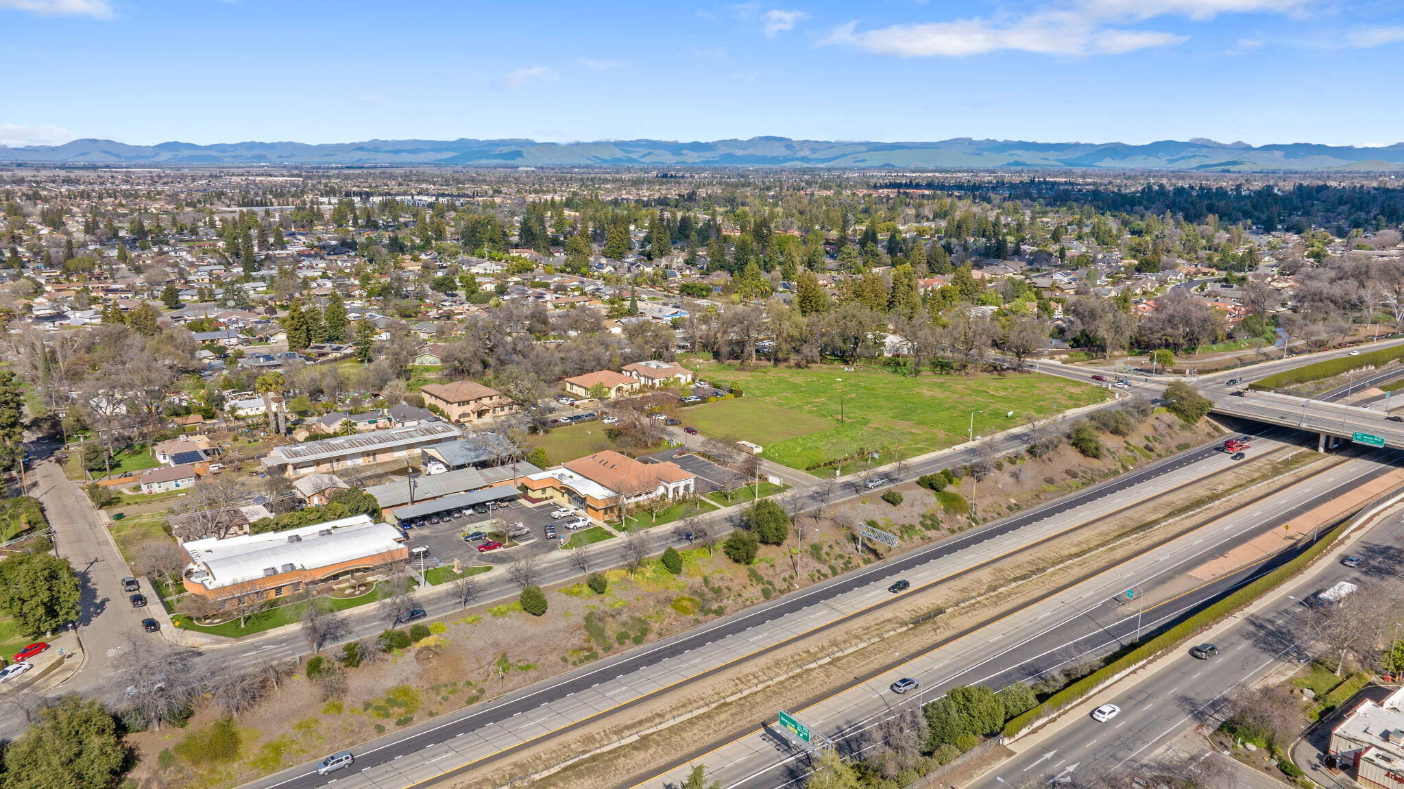 4232 W Mineral King Ave, Visalia, CA 93291