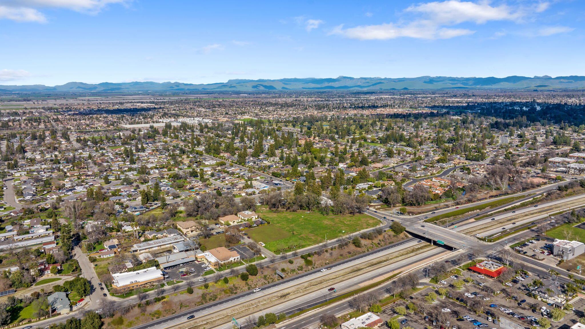 4232 W Mineral King Ave, Visalia, CA 93291