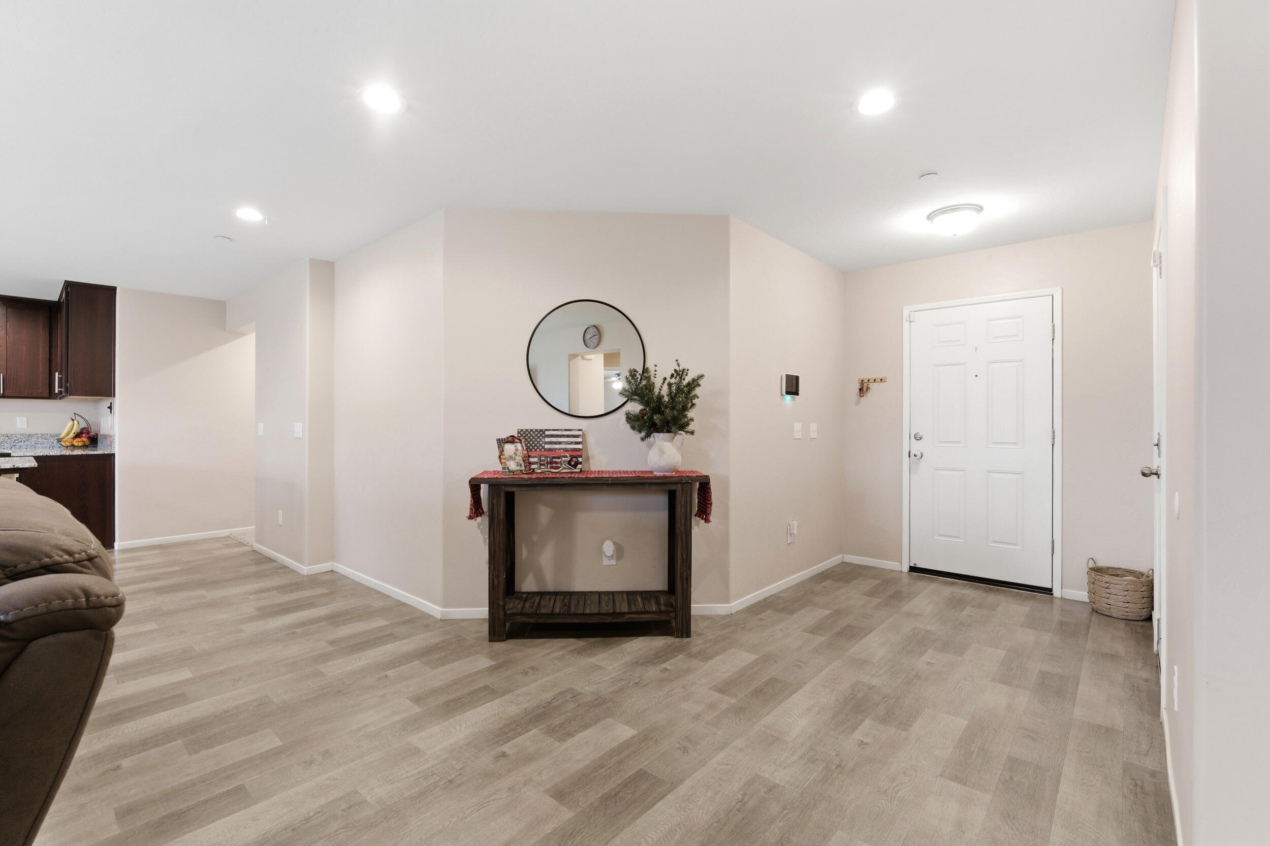 2201 E Delta Ct, Visalia, CA 93292