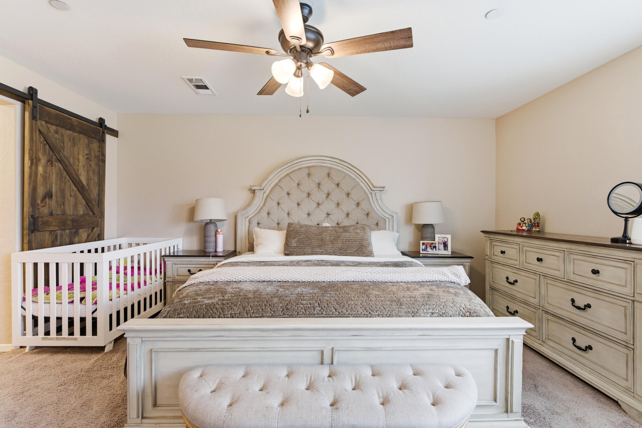 2201 E Delta Ct, Visalia, CA 93292