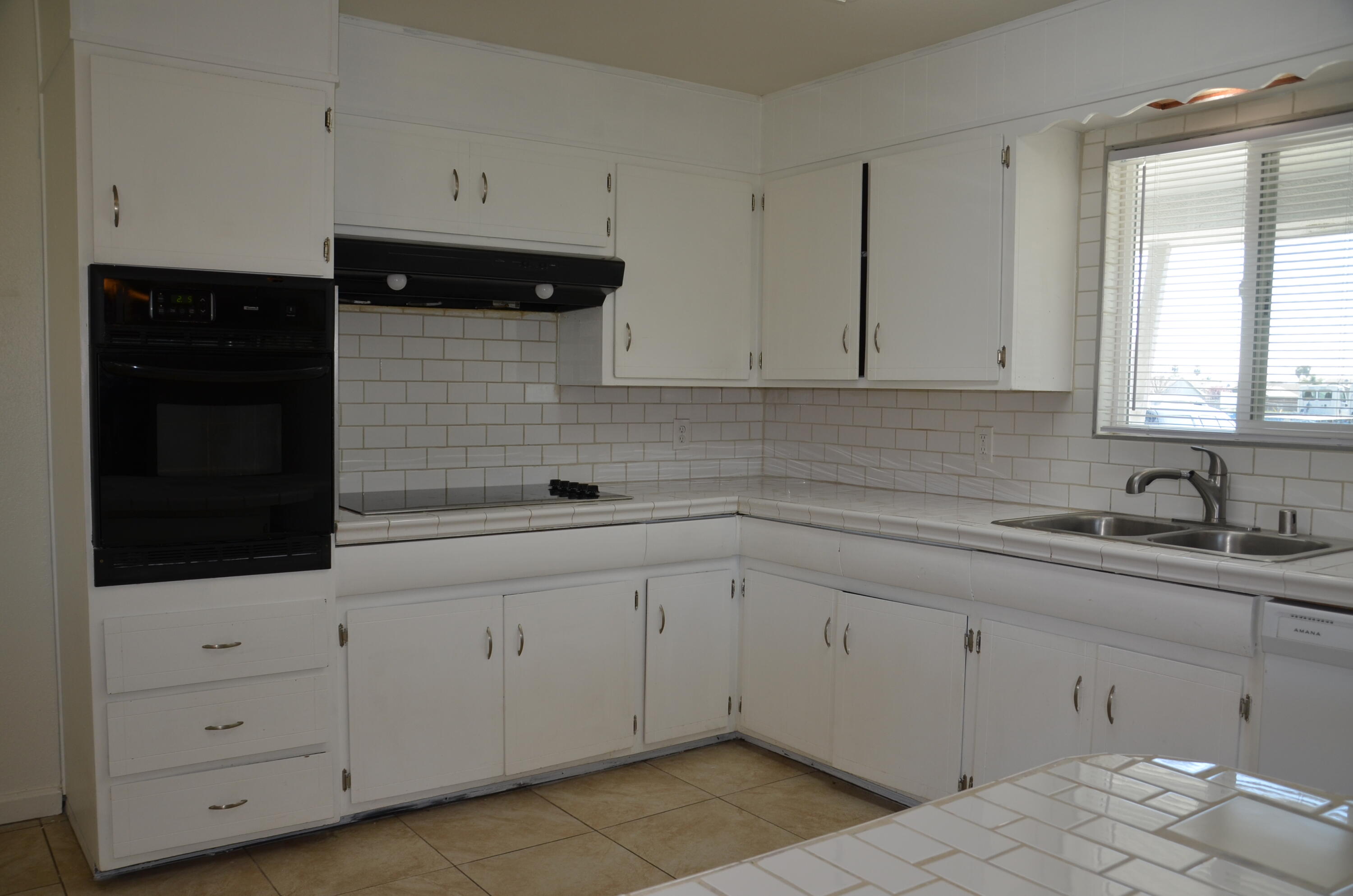 1410 W Bush St, Lemoore, CA 93245