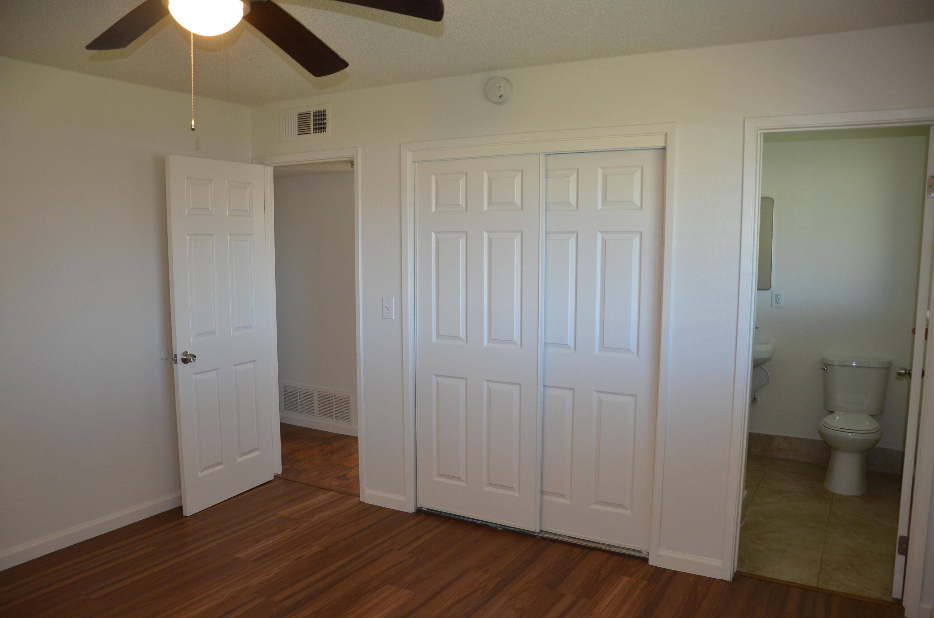 1410 W Bush St, Lemoore, CA 93245