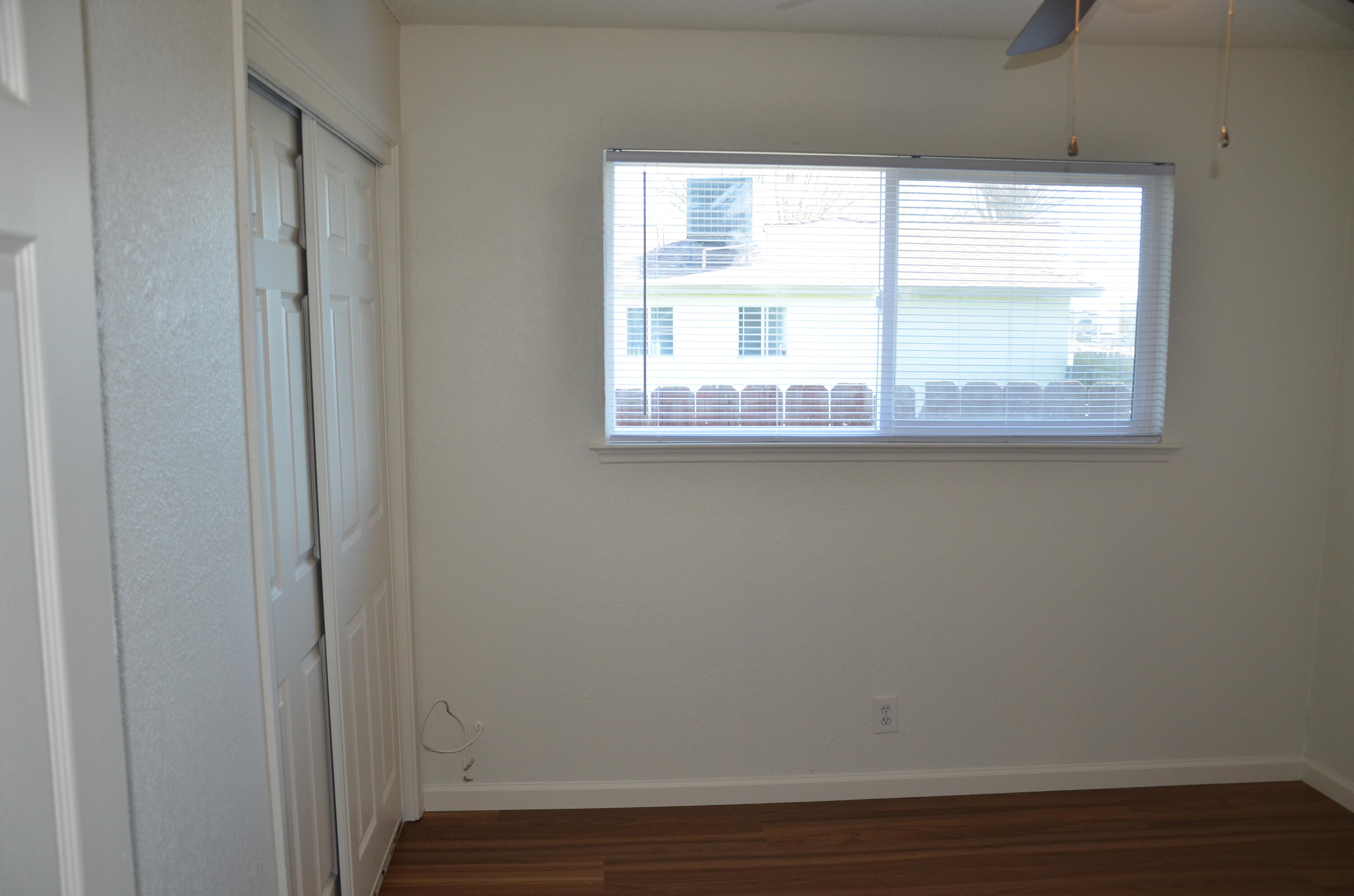 1410 W Bush St, Lemoore, CA 93245