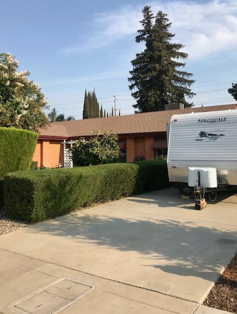 943 W Vassar Ave, Visalia, CA 93277