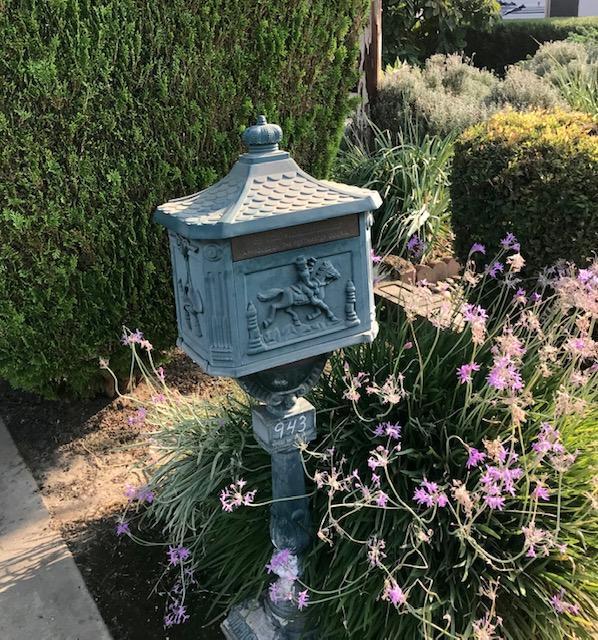 943 W Vassar Ave, Visalia, CA 93277