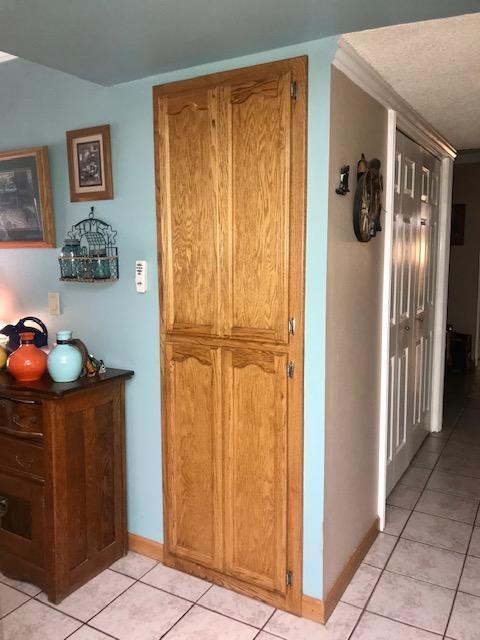 943 W Vassar Ave, Visalia, CA 93277