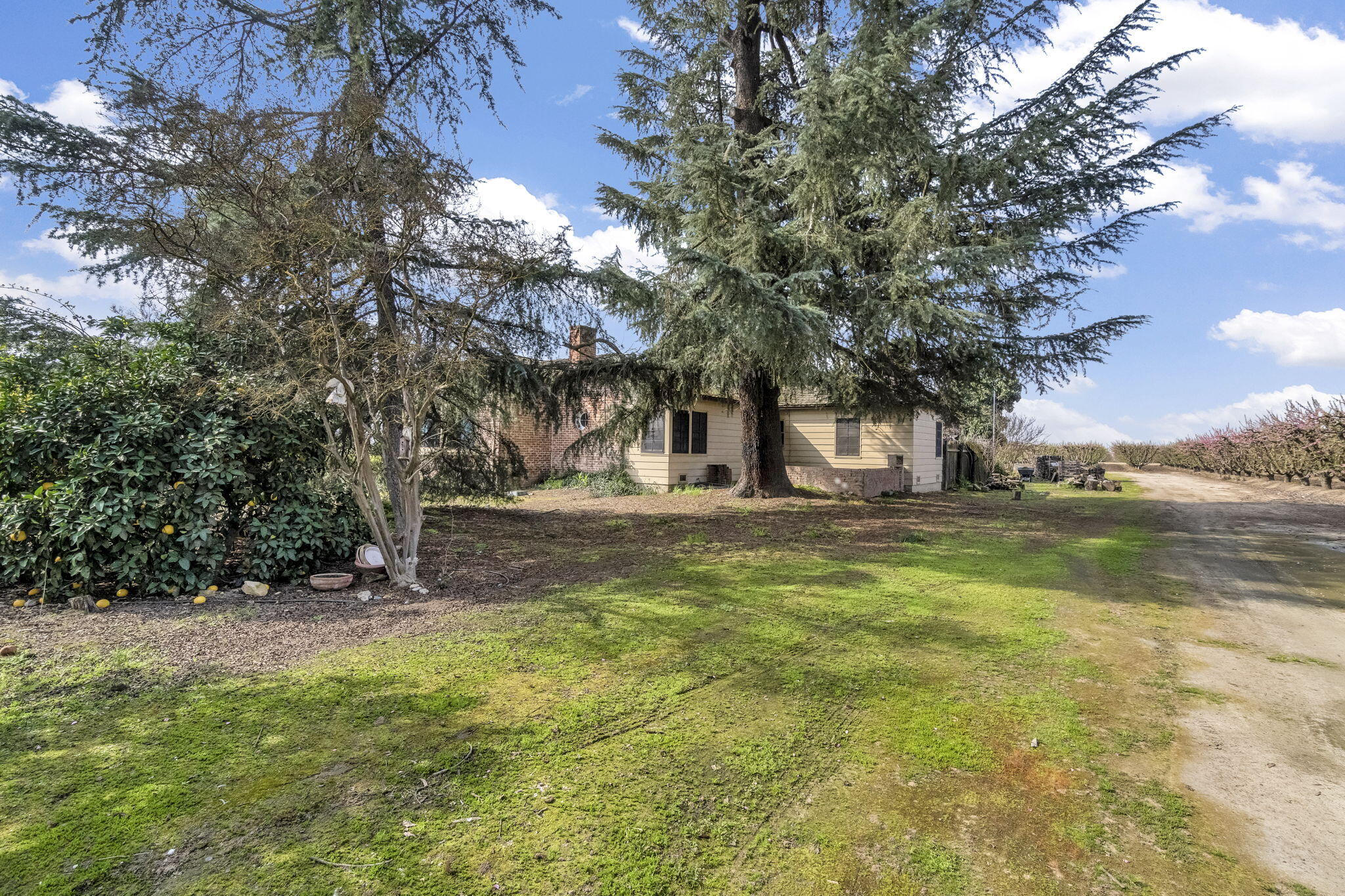 38931 Road 80, Dinuba, CA 93618