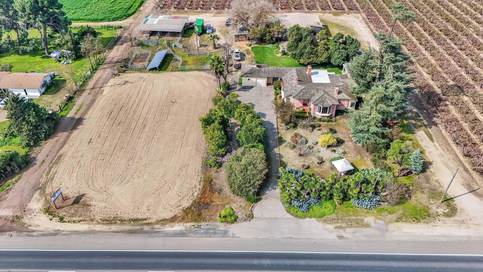 38931 Road 80, Dinuba, CA 93618