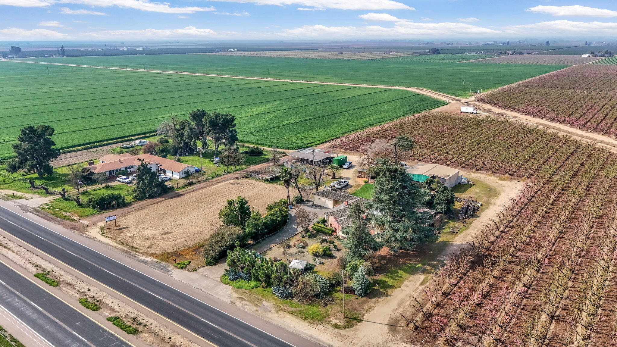 38931 Road 80, Dinuba, CA 93618