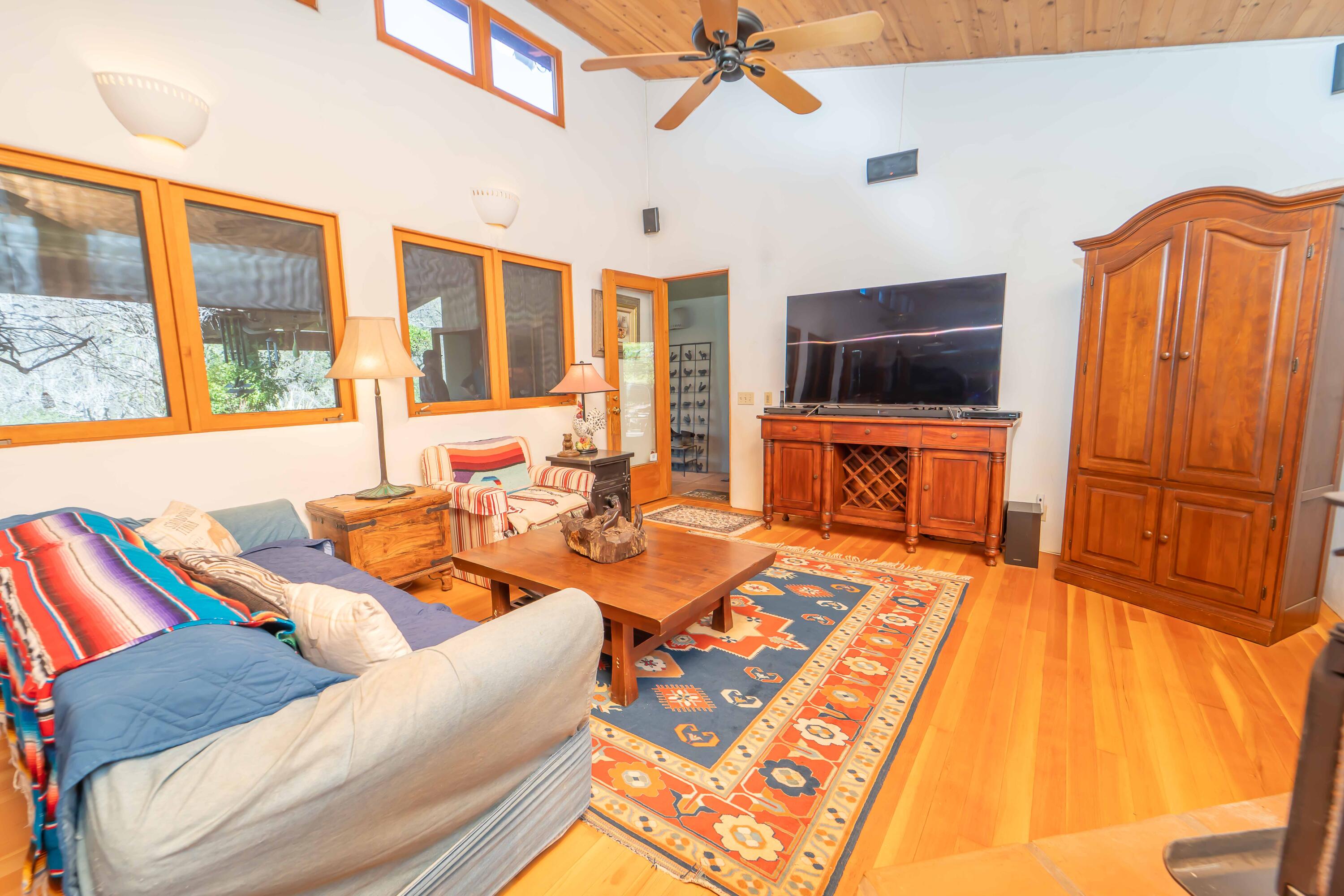 44294 Sequoia Oaks Dr, Three Rivers, CA 93271