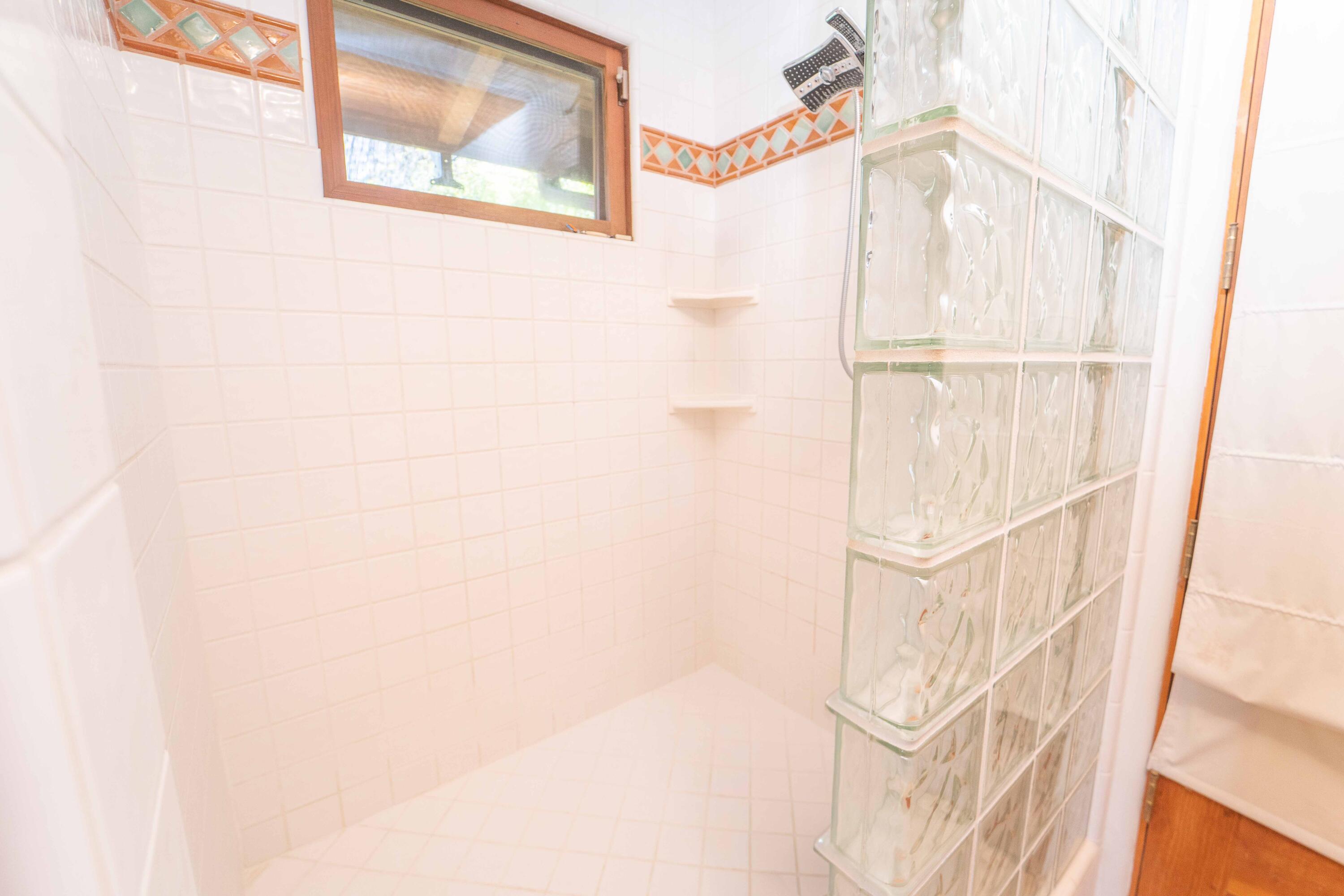 44294 Sequoia Oaks Dr, Three Rivers, CA 93271