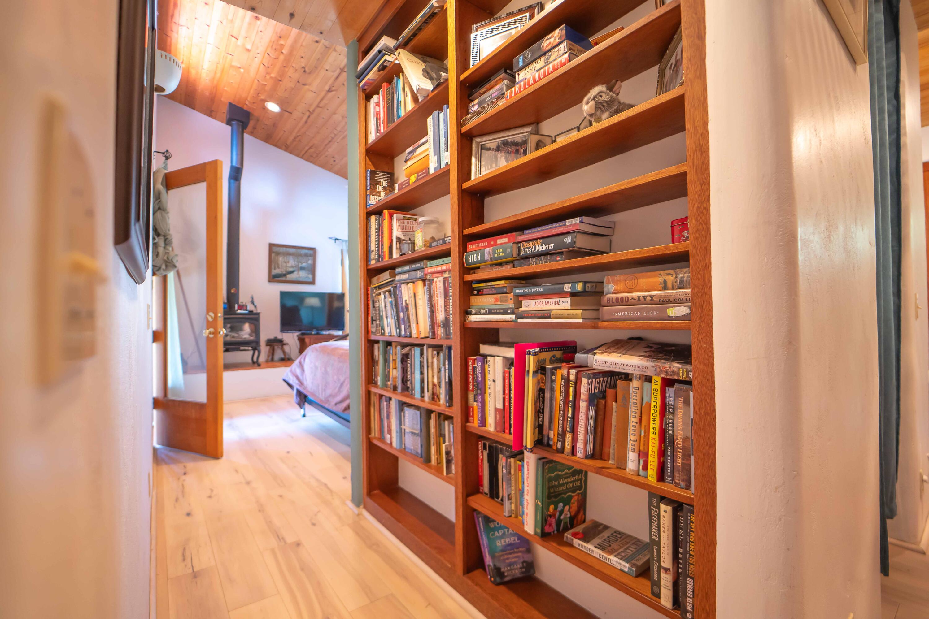 44294 Sequoia Oaks Dr, Three Rivers, CA 93271