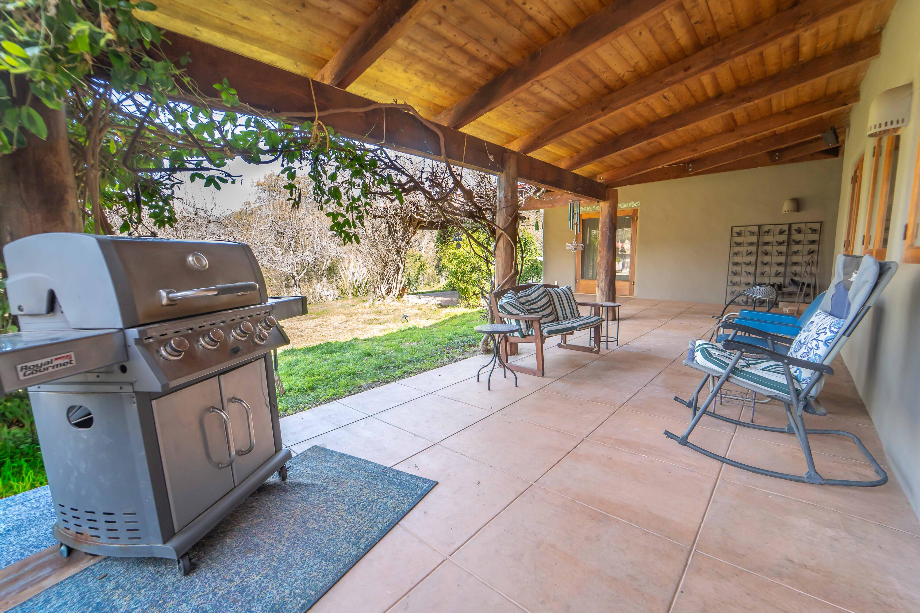 44294 Sequoia Oaks Dr, Three Rivers, CA 93271