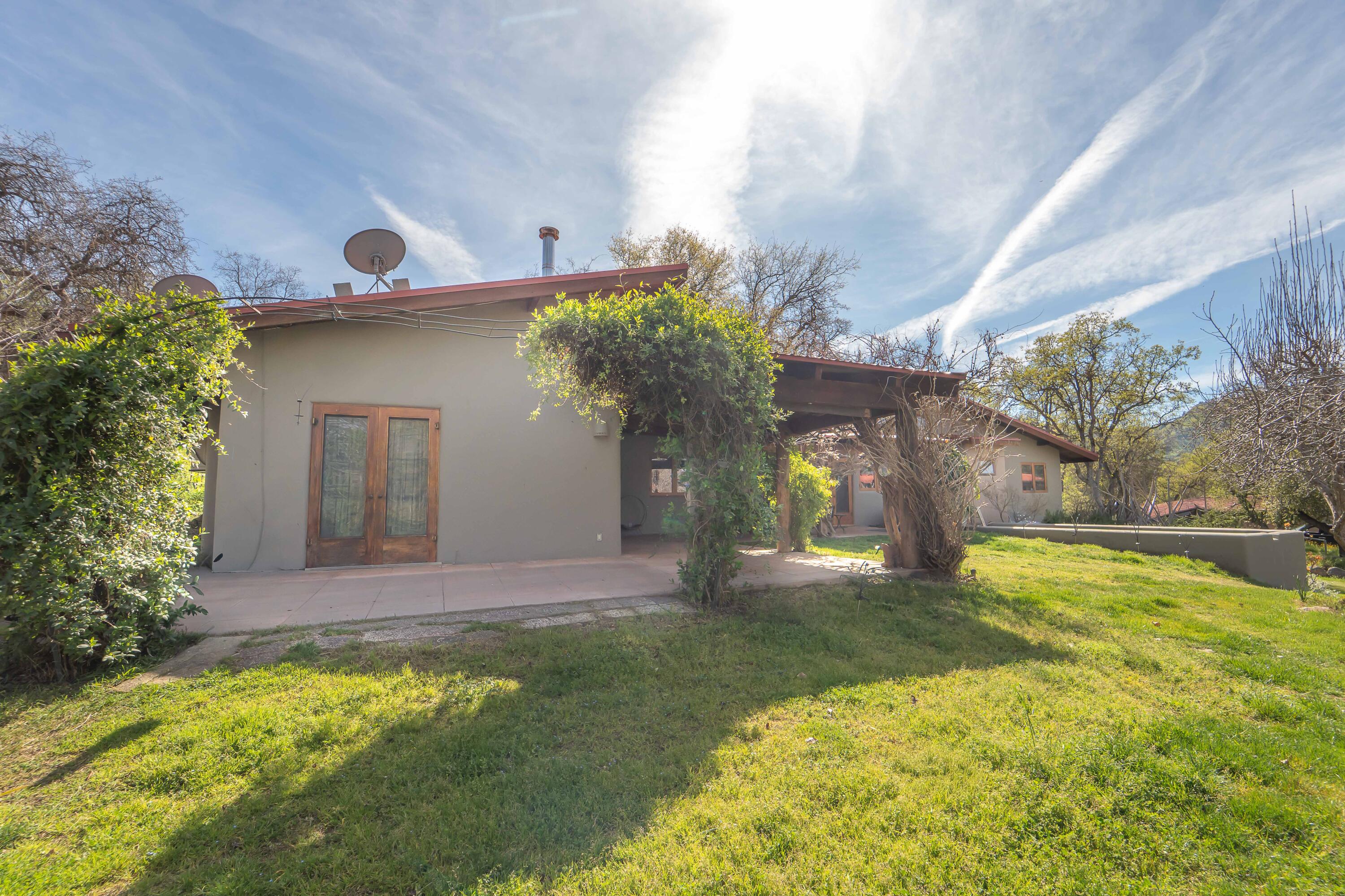 44294 Sequoia Oaks Dr, Three Rivers, CA 93271