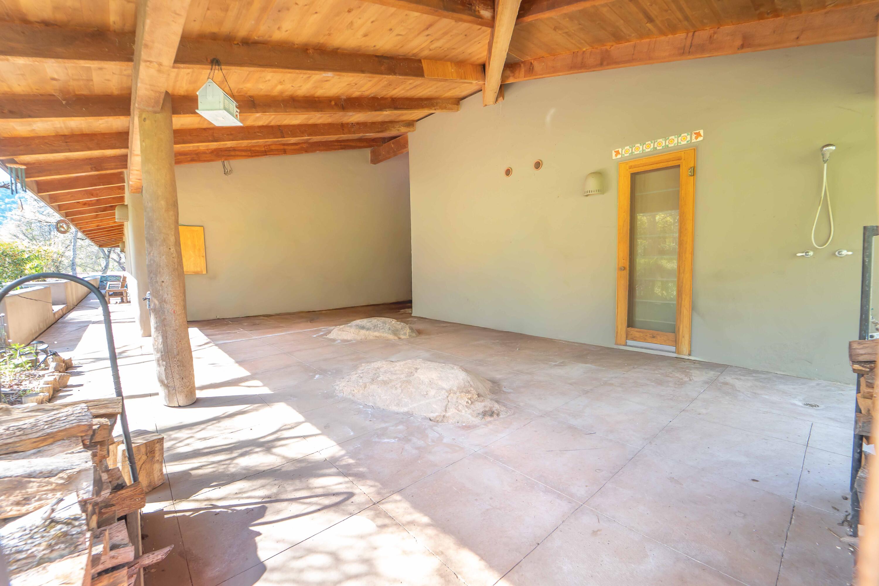 44294 Sequoia Oaks Dr, Three Rivers, CA 93271