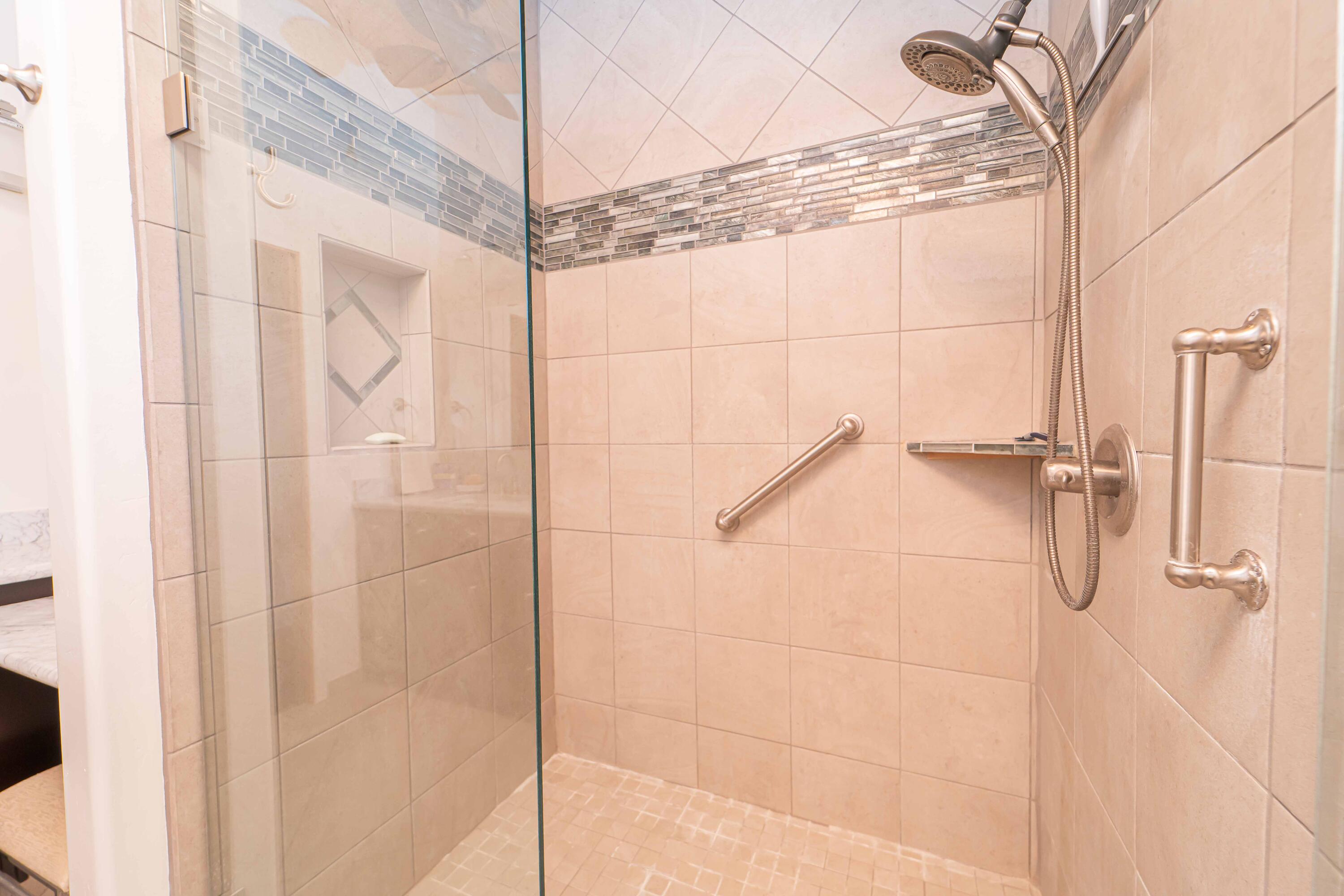 44294 Sequoia Oaks Dr, Three Rivers, CA 93271