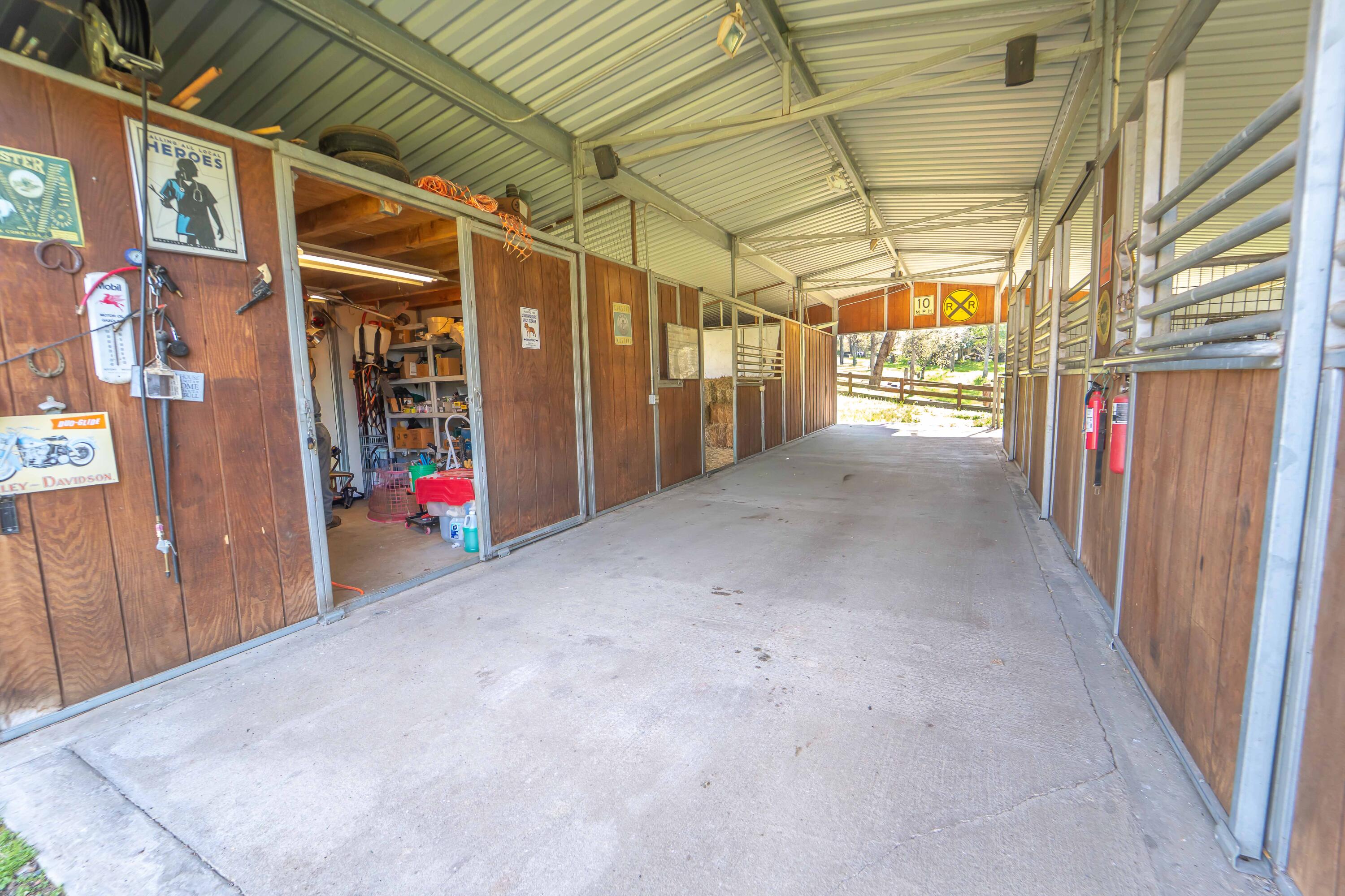 44294 Sequoia Oaks Dr, Three Rivers, CA 93271