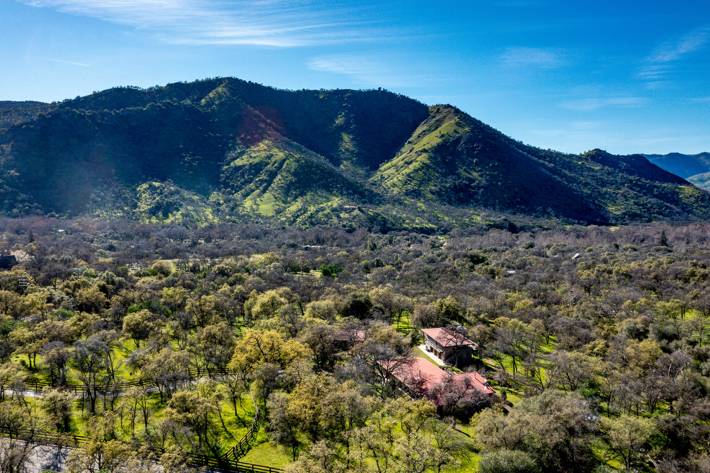 44294 Sequoia Oaks Dr, Three Rivers, CA 93271