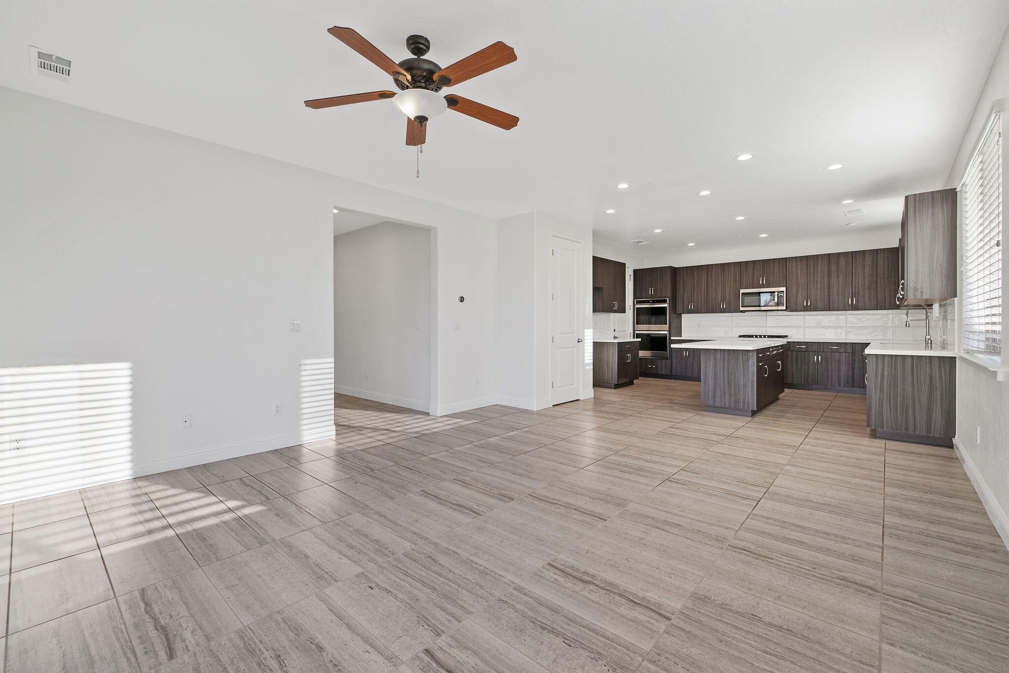 4411 S Ernest St, Visalia, CA 93277