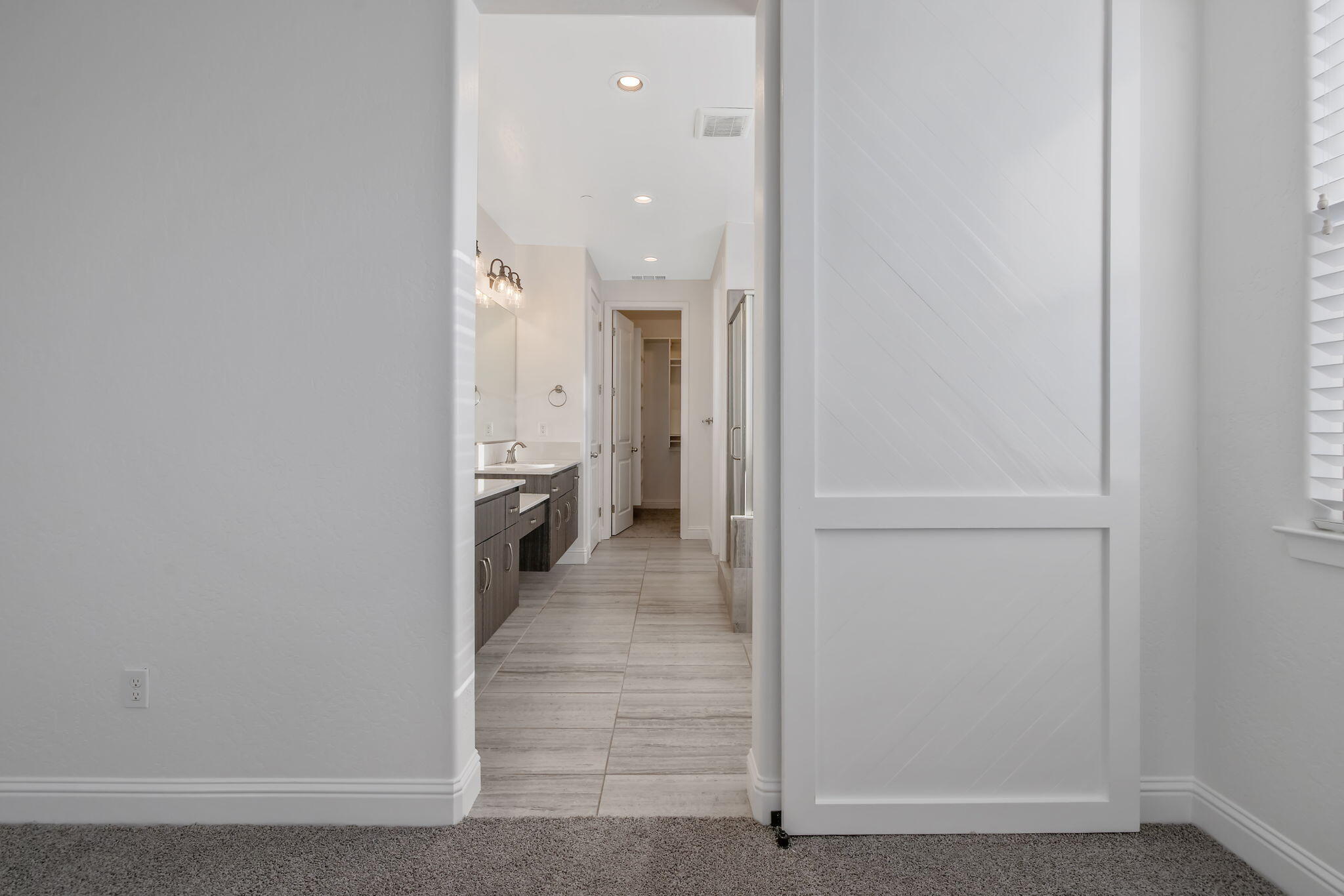 4411 S Ernest St, Visalia, CA 93277