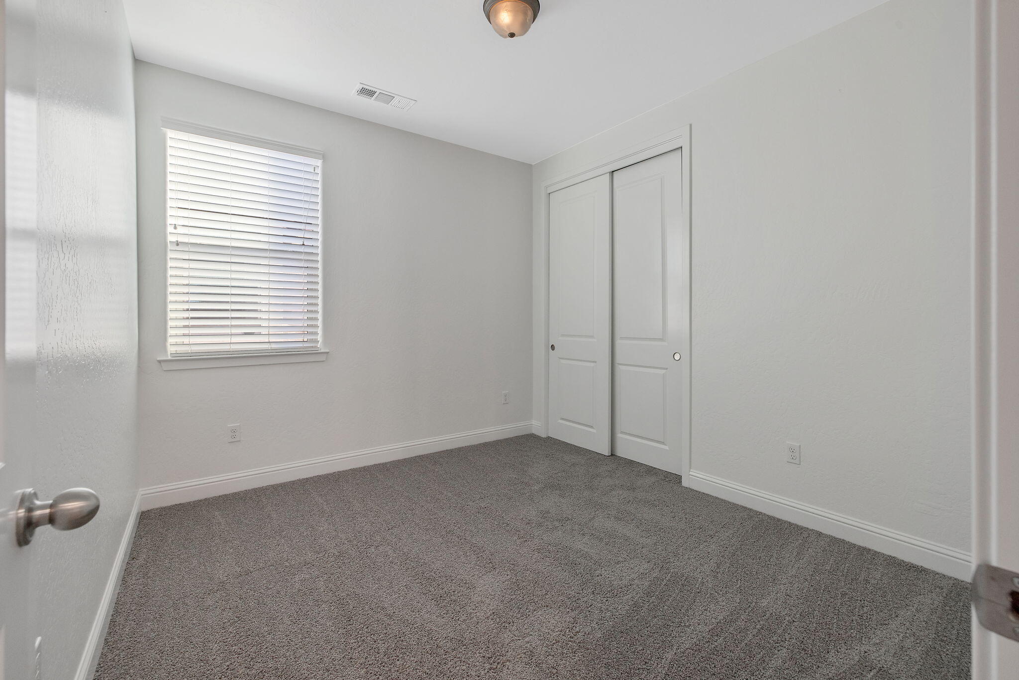 4411 S Ernest St, Visalia, CA 93277