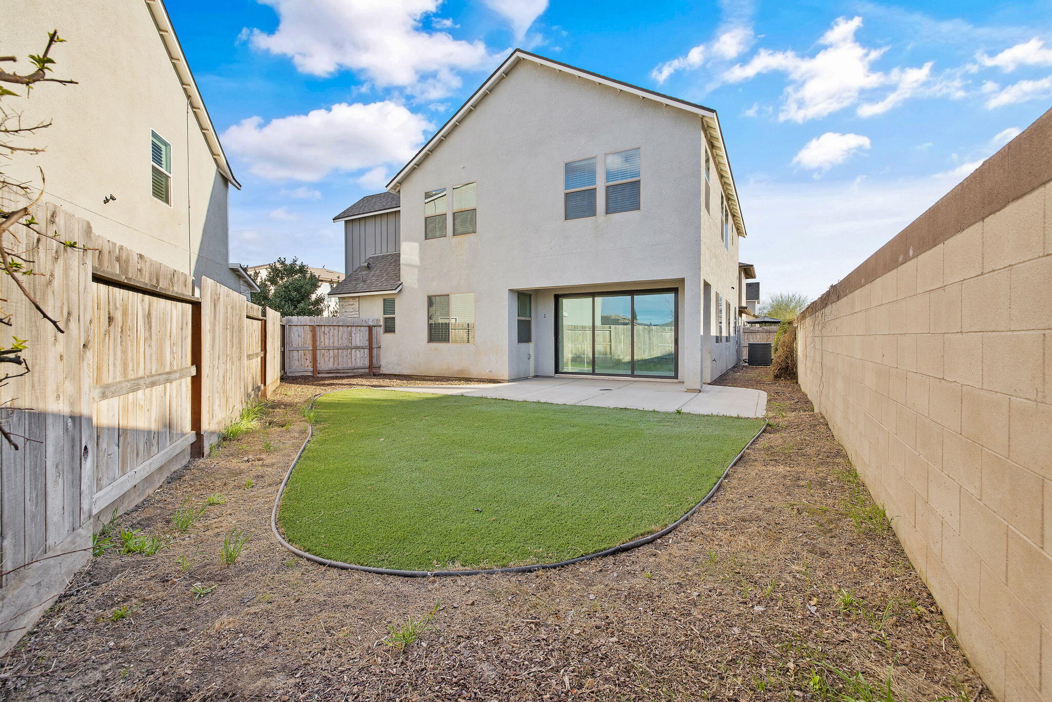 4411 S Ernest St, Visalia, CA 93277