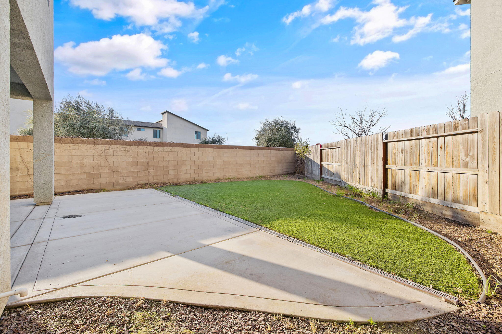 4411 S Ernest St, Visalia, CA 93277