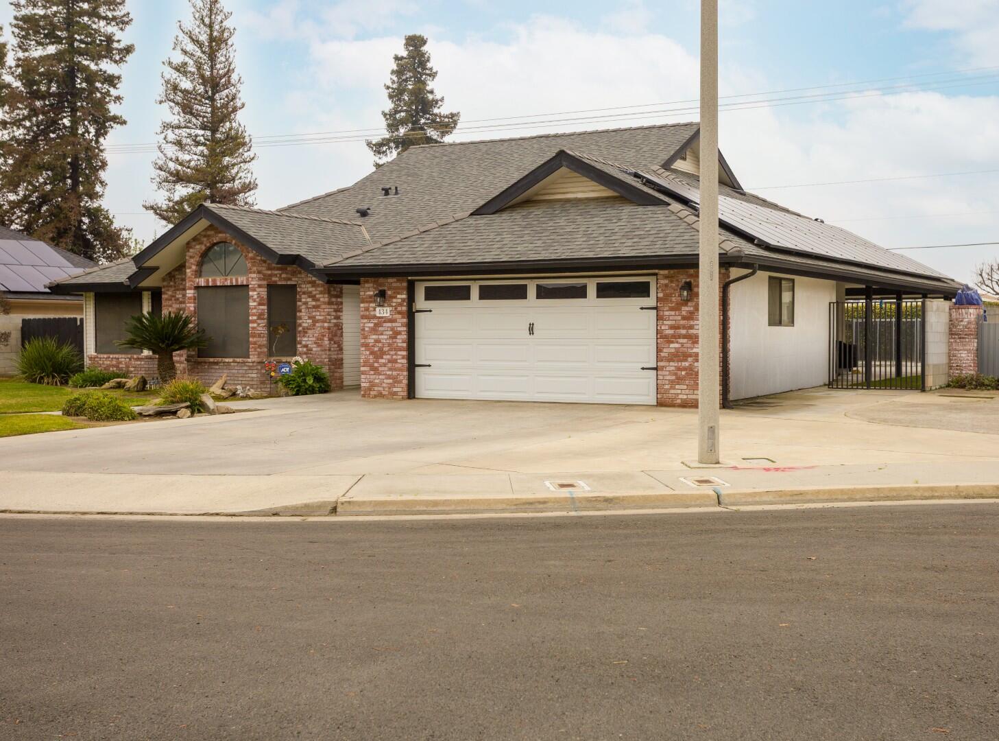 434 N Jennifer Way, Porterville, CA 93257