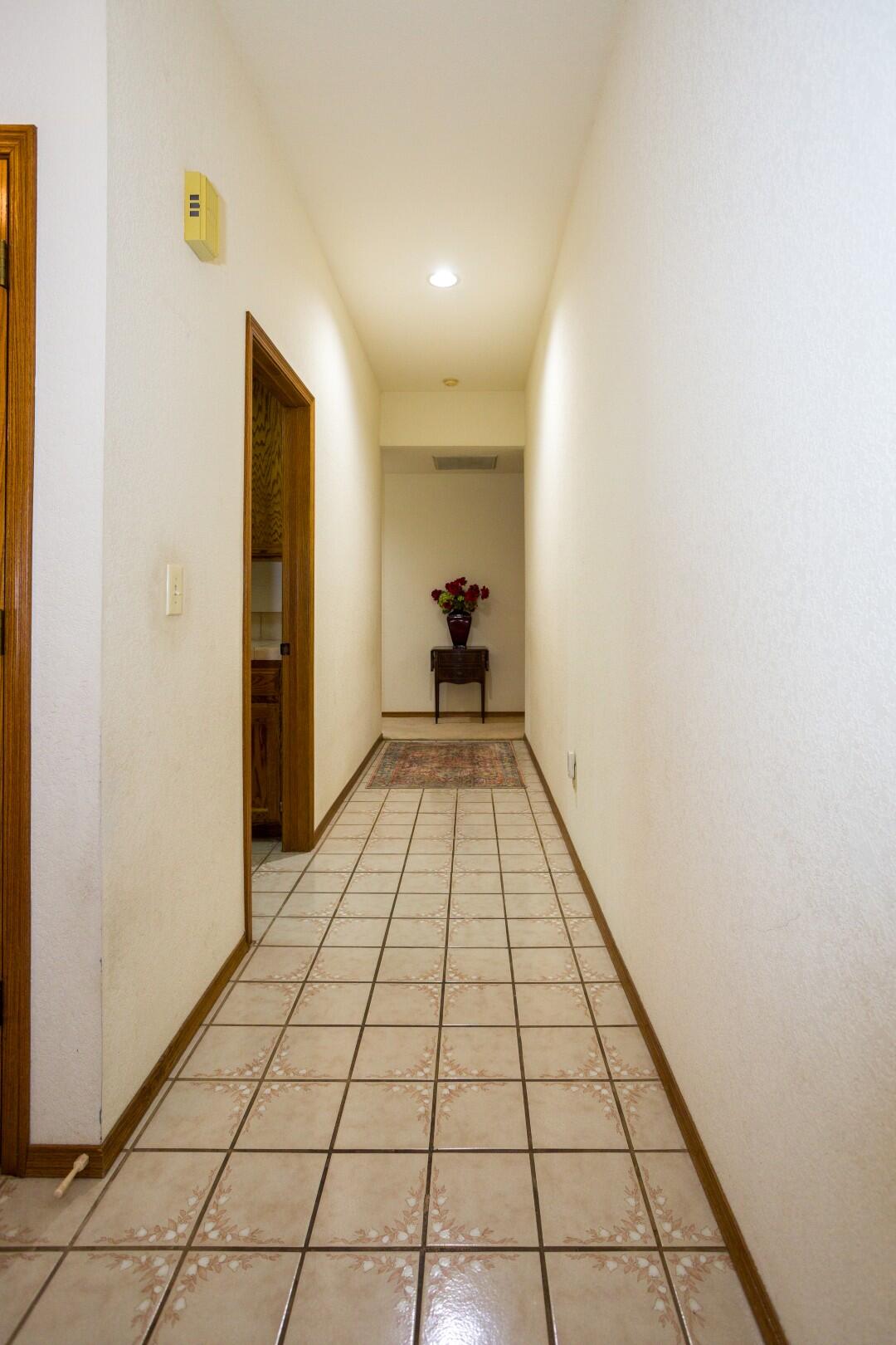 434 N Jennifer Way, Porterville, CA 93257