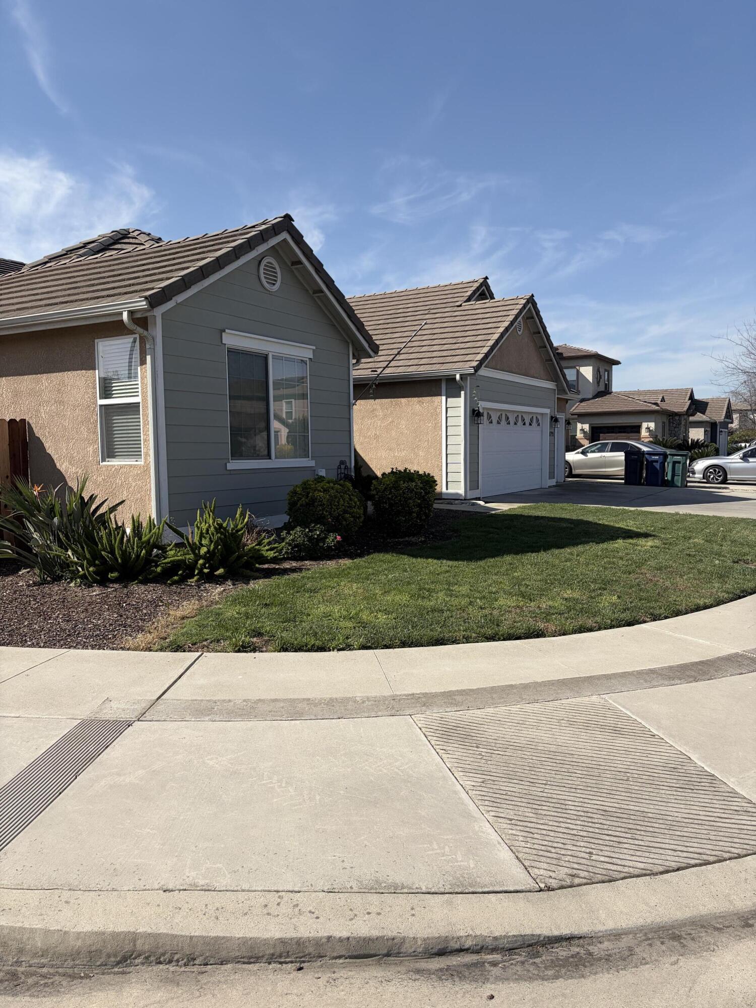 1795 Bettinelli Ct, Tulare, CA 93274