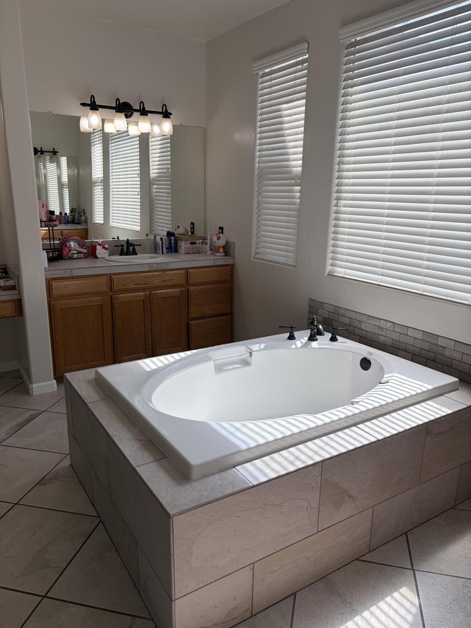 1795 Bettinelli Ct, Tulare, CA 93274