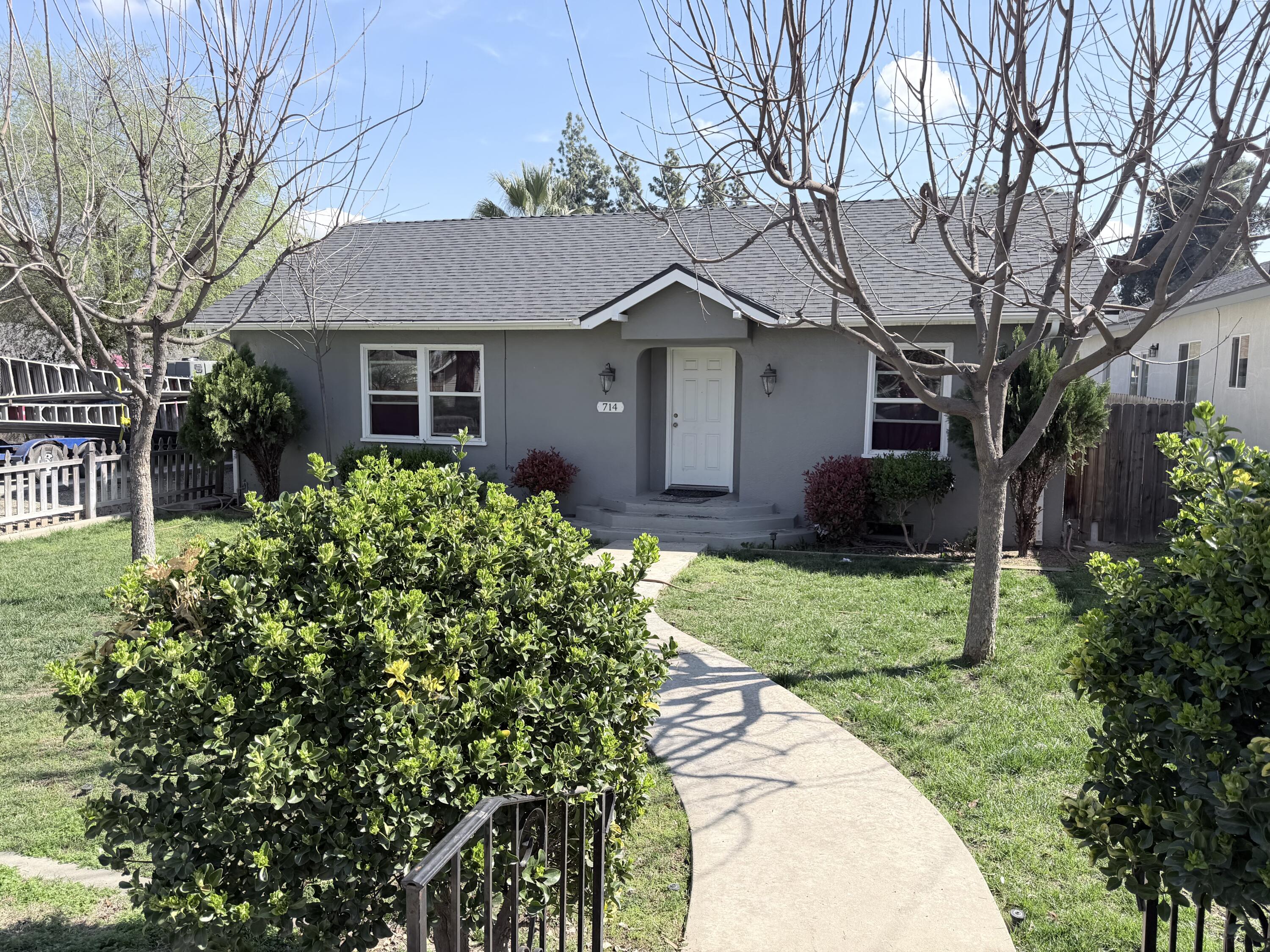 714 N G St, Porterville, CA 93257